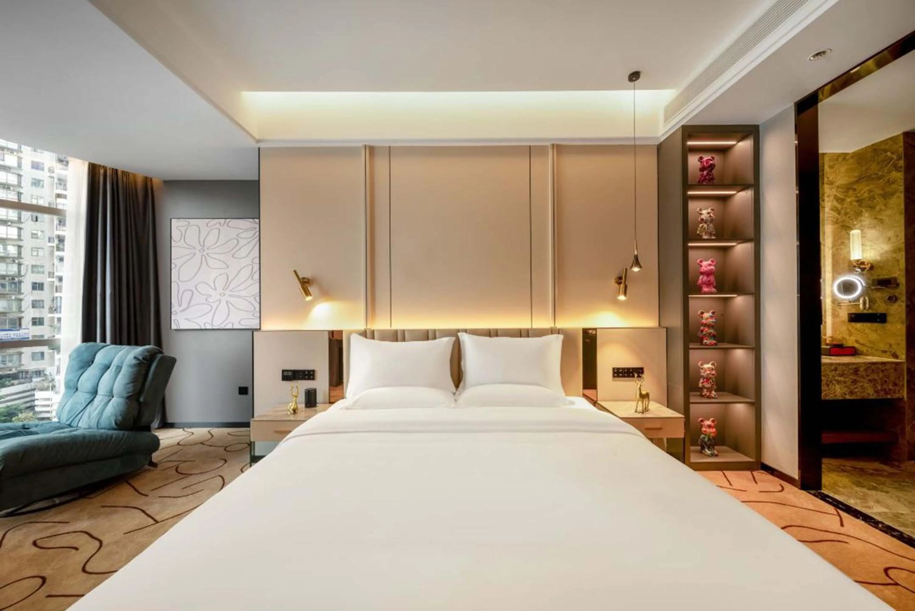 Bed in Pilot Hotel