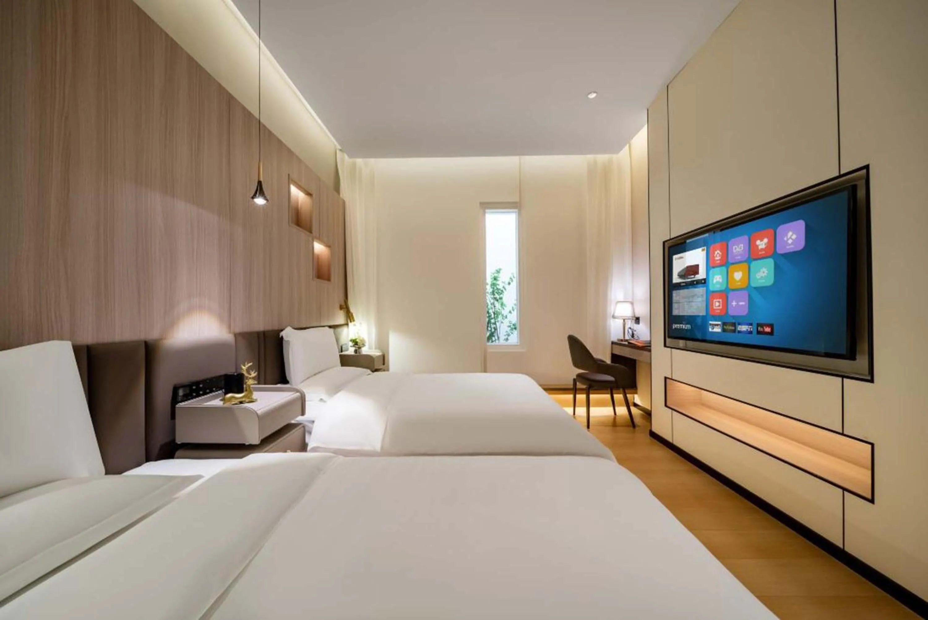 Bed in Pilot Hotel
