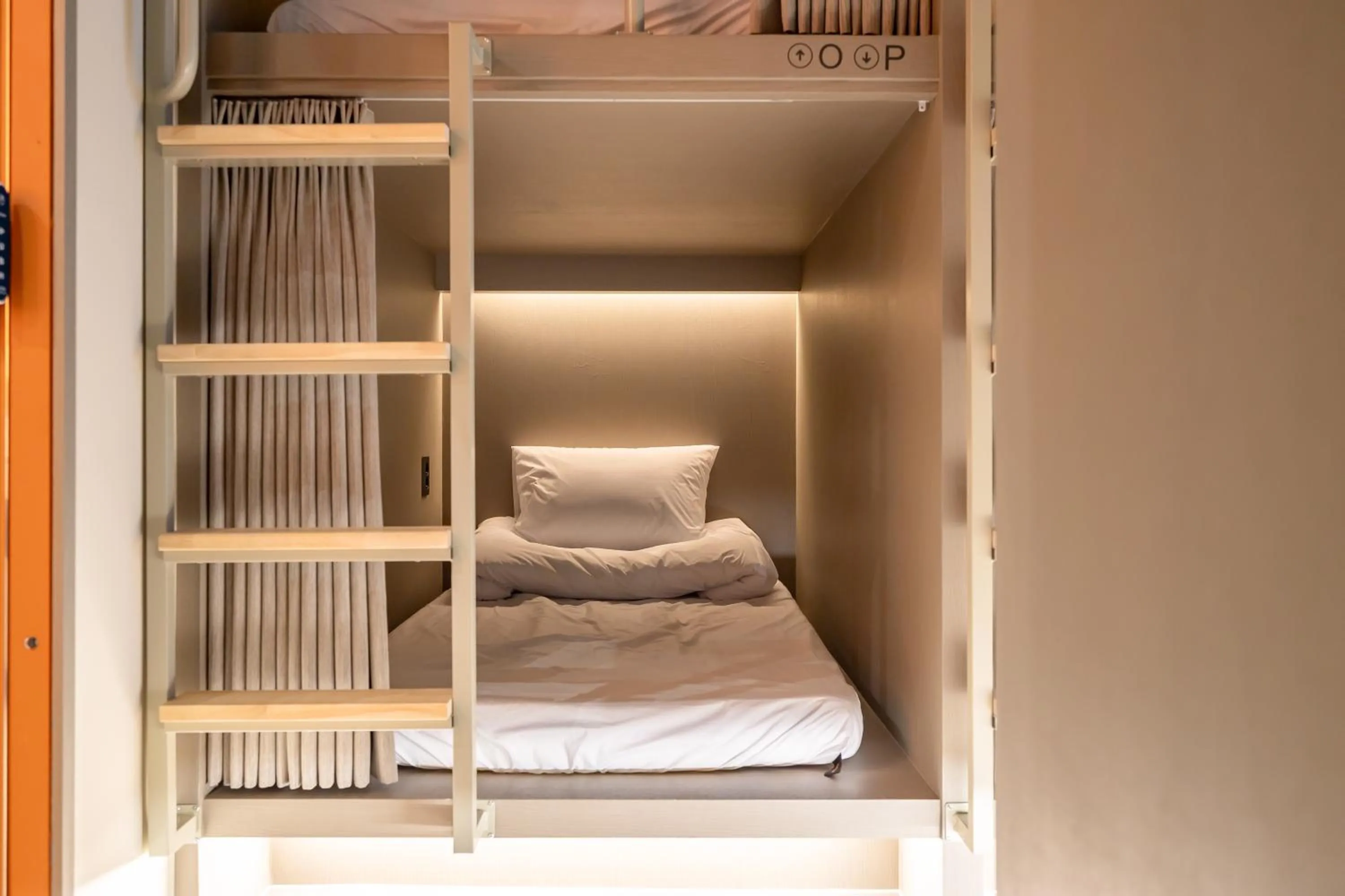 Photo of the whole room, Bed in THE EXTAY Lounge Jongno