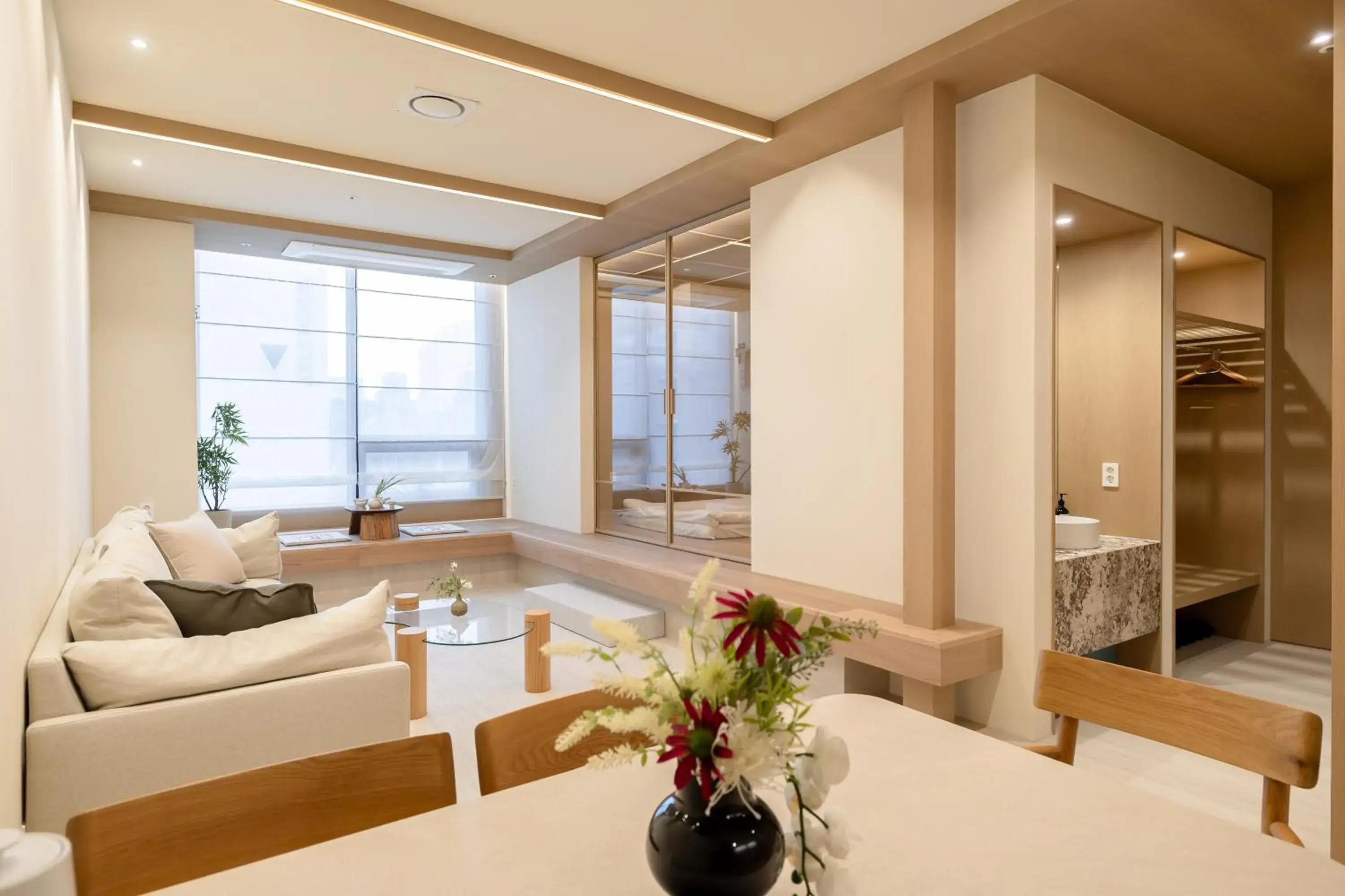 Large Double or Twin Room in THE EXTAY Lounge Jongno Large Double or Twin Room in THE EXTAY Lounge Jongno