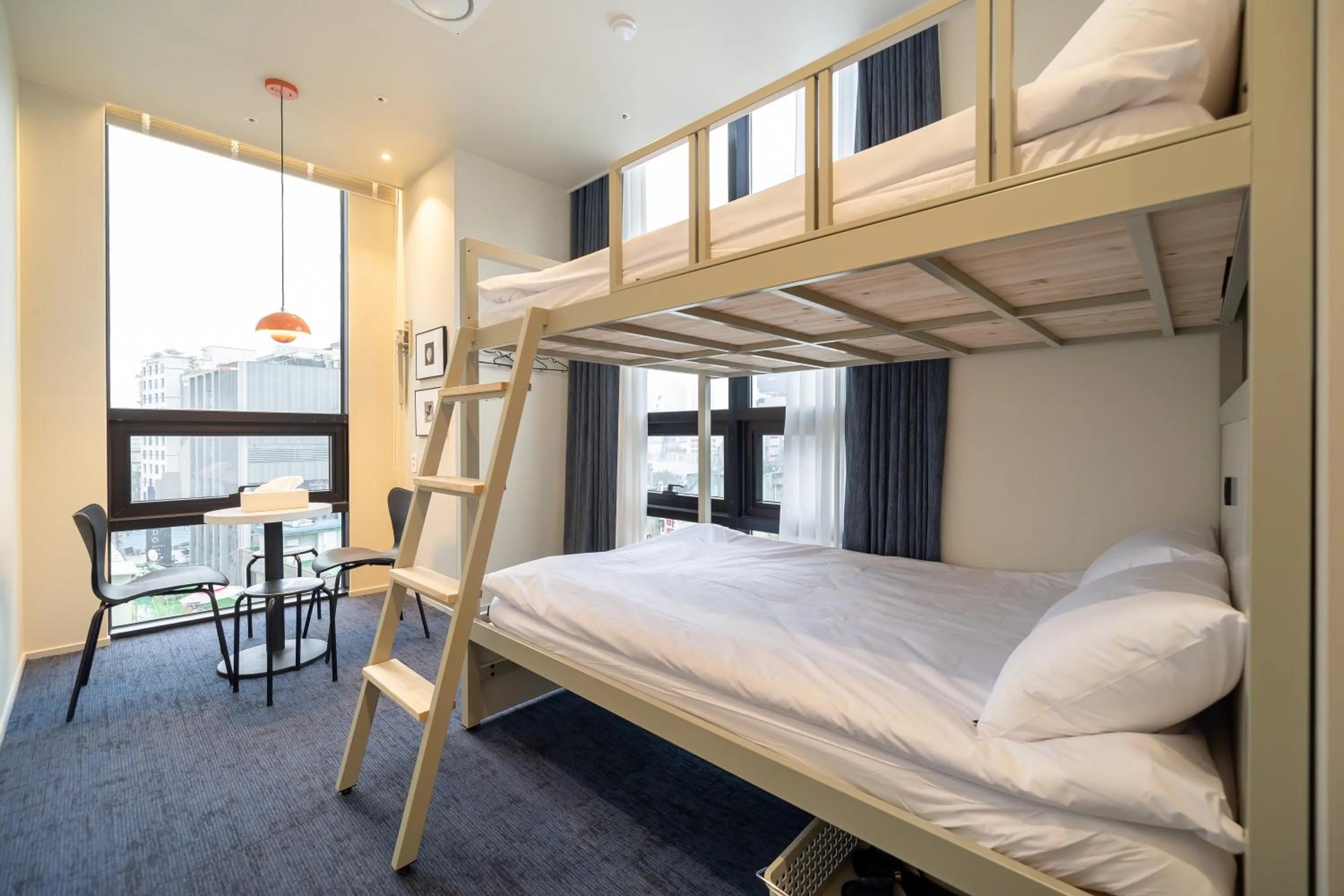 Photo of the whole room, Bed in THE EXTAY Lounge Jongno