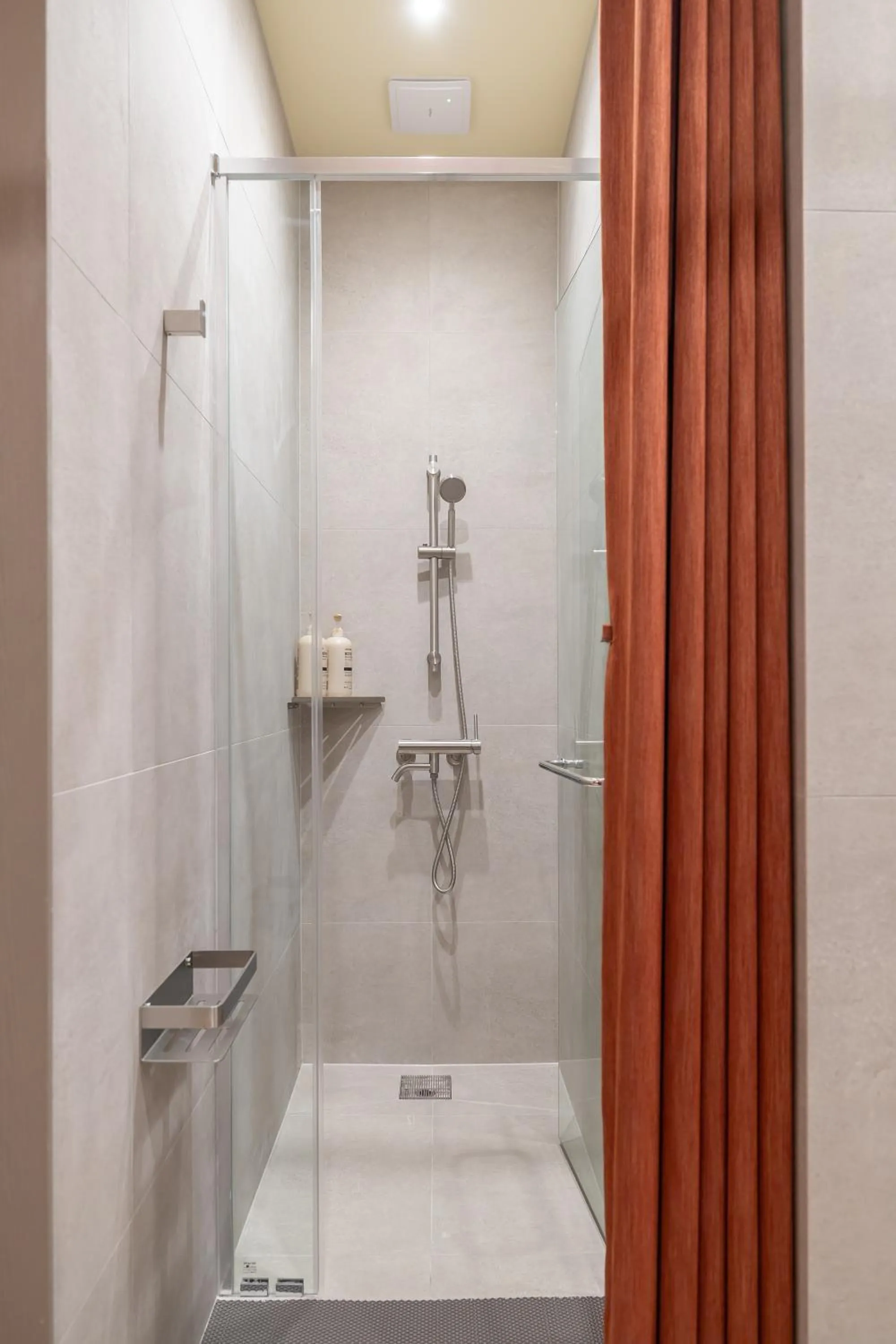 Toilet in THE EXTAY Lounge Jongno