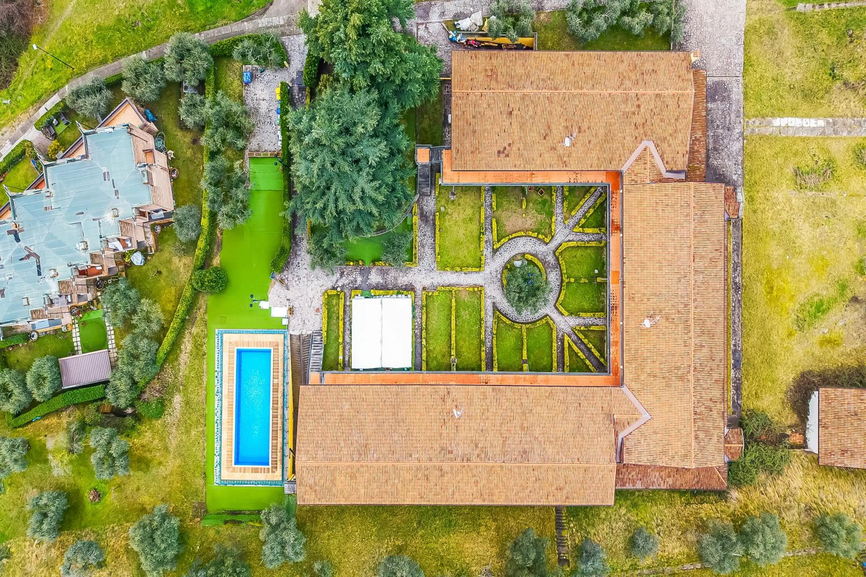 Bird's eye view in Residence La Perla