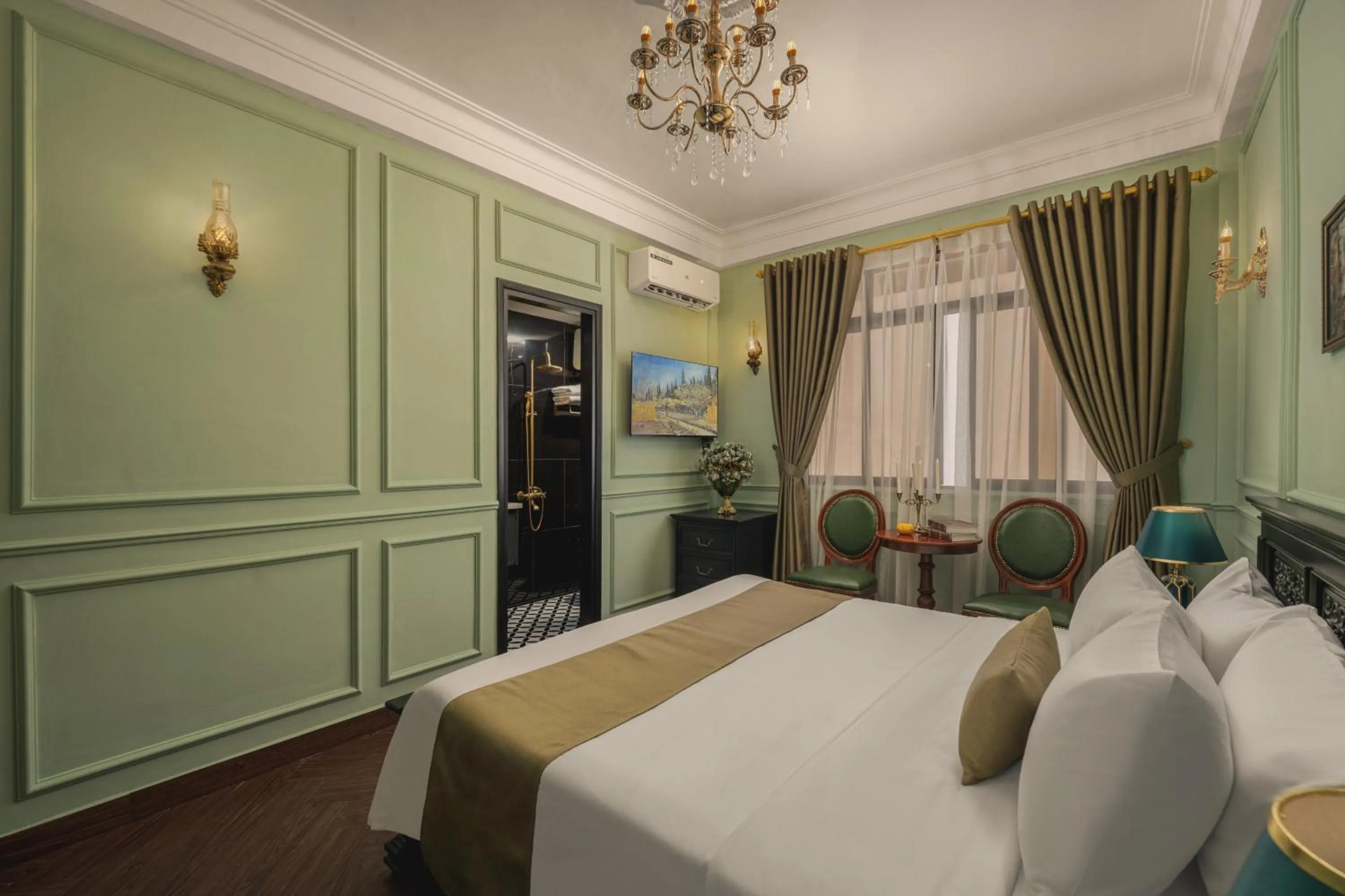 Bedroom in Vina Vintage Hotel