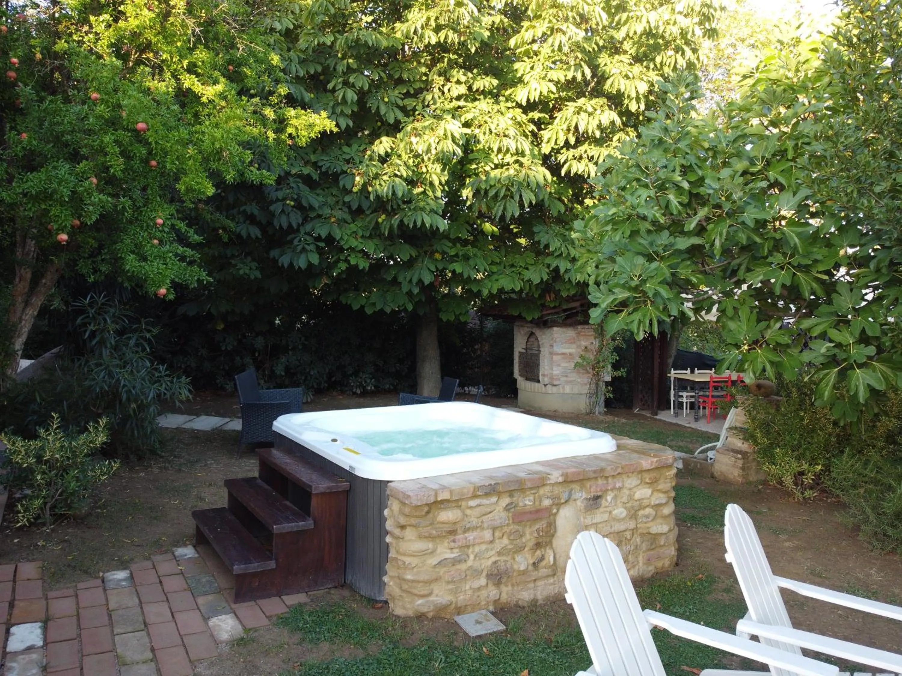 Hot Tub in Agriturismo Corte Decia
