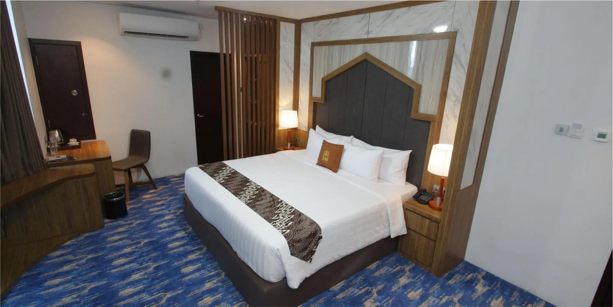 Bed in SM Tower Malioboro