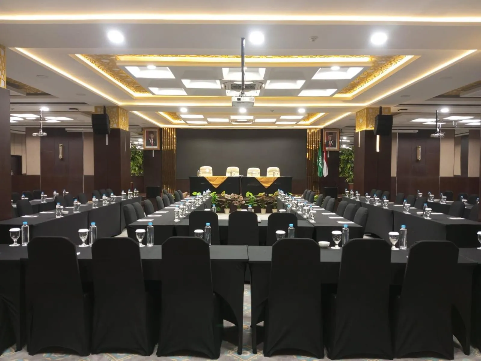 Meeting/conference room in SM Tower Malioboro