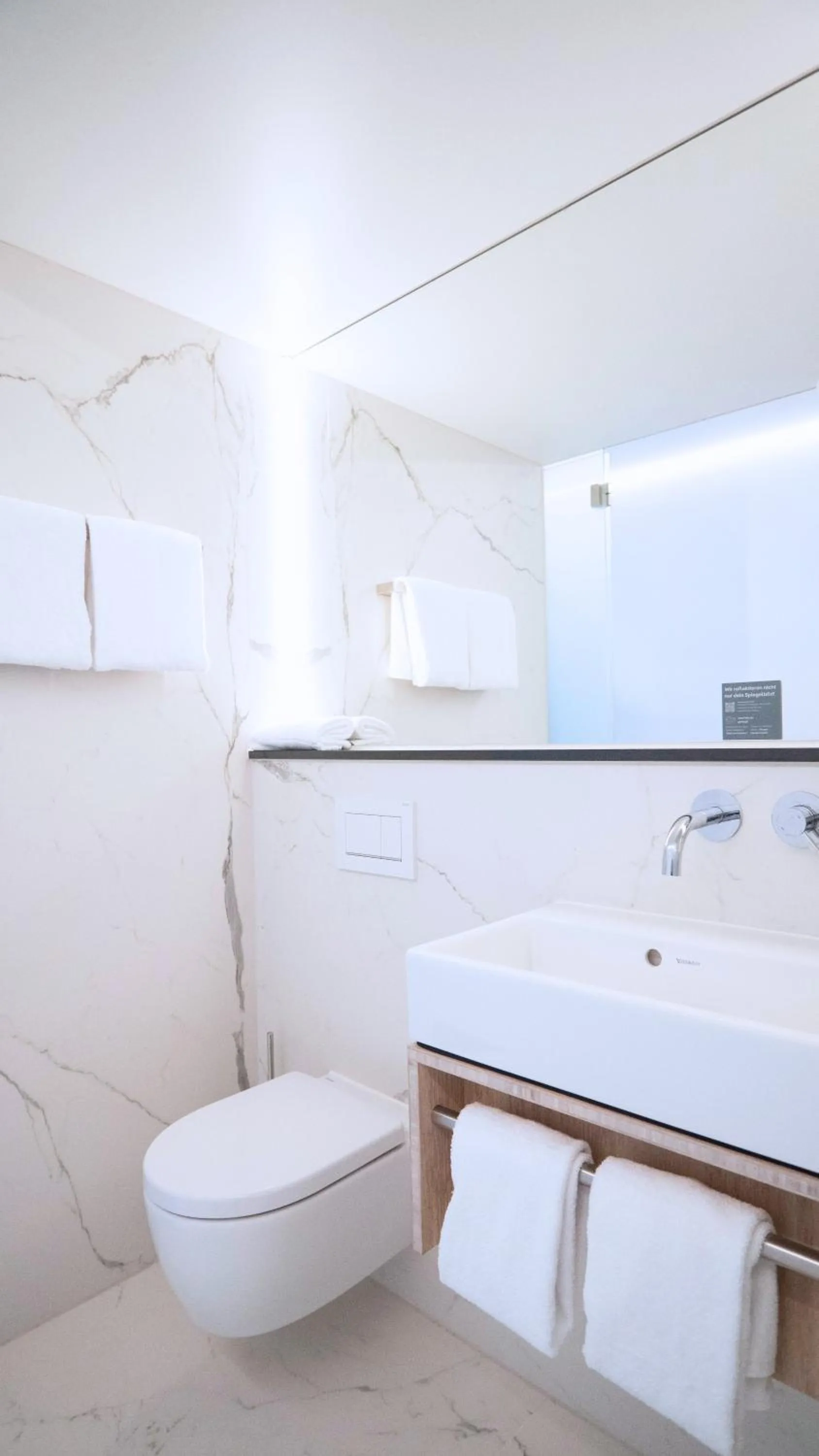 Bathroom in TIN INN Nettetal-Kaldenkirchen