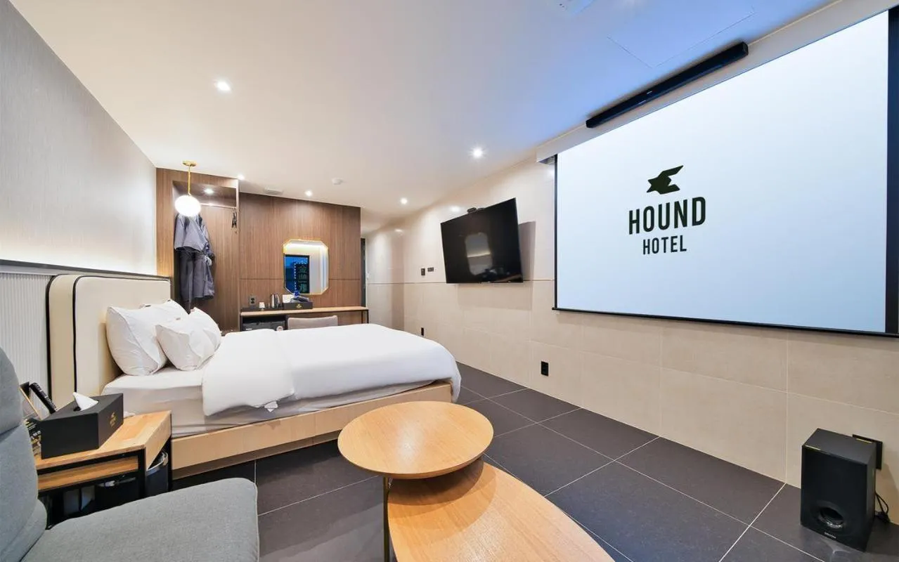 King Studio with Sofa Bed in Suwon Hound Hotel