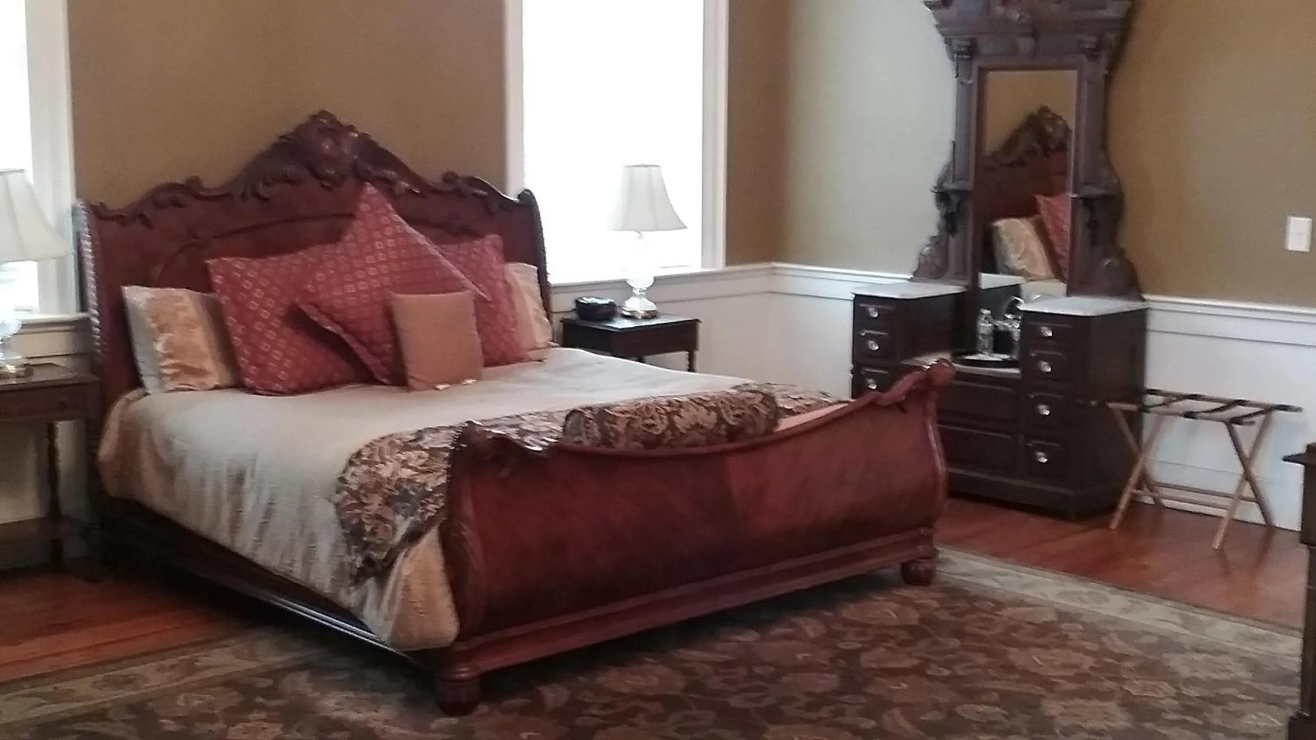 Hale Springs Inn