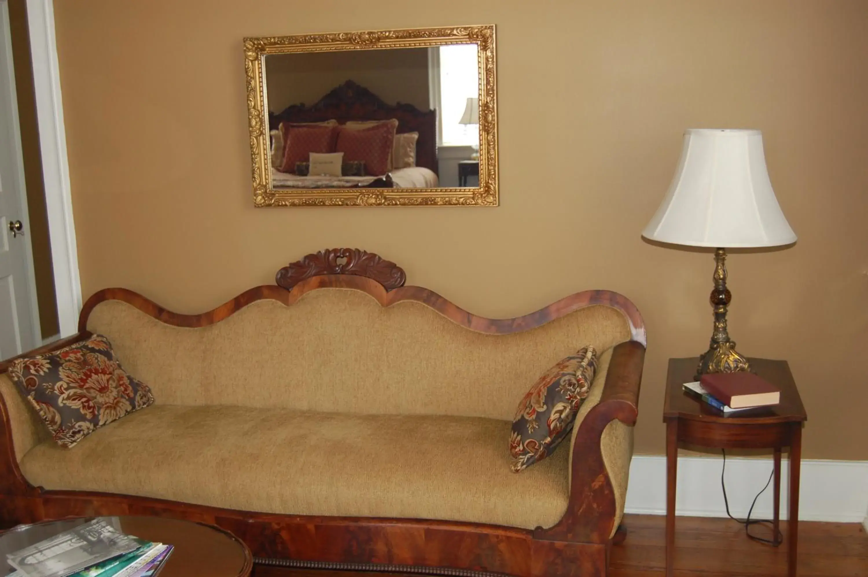 Presidential Suite in Hale Springs Inn Presidential Suite in Hale Springs Inn