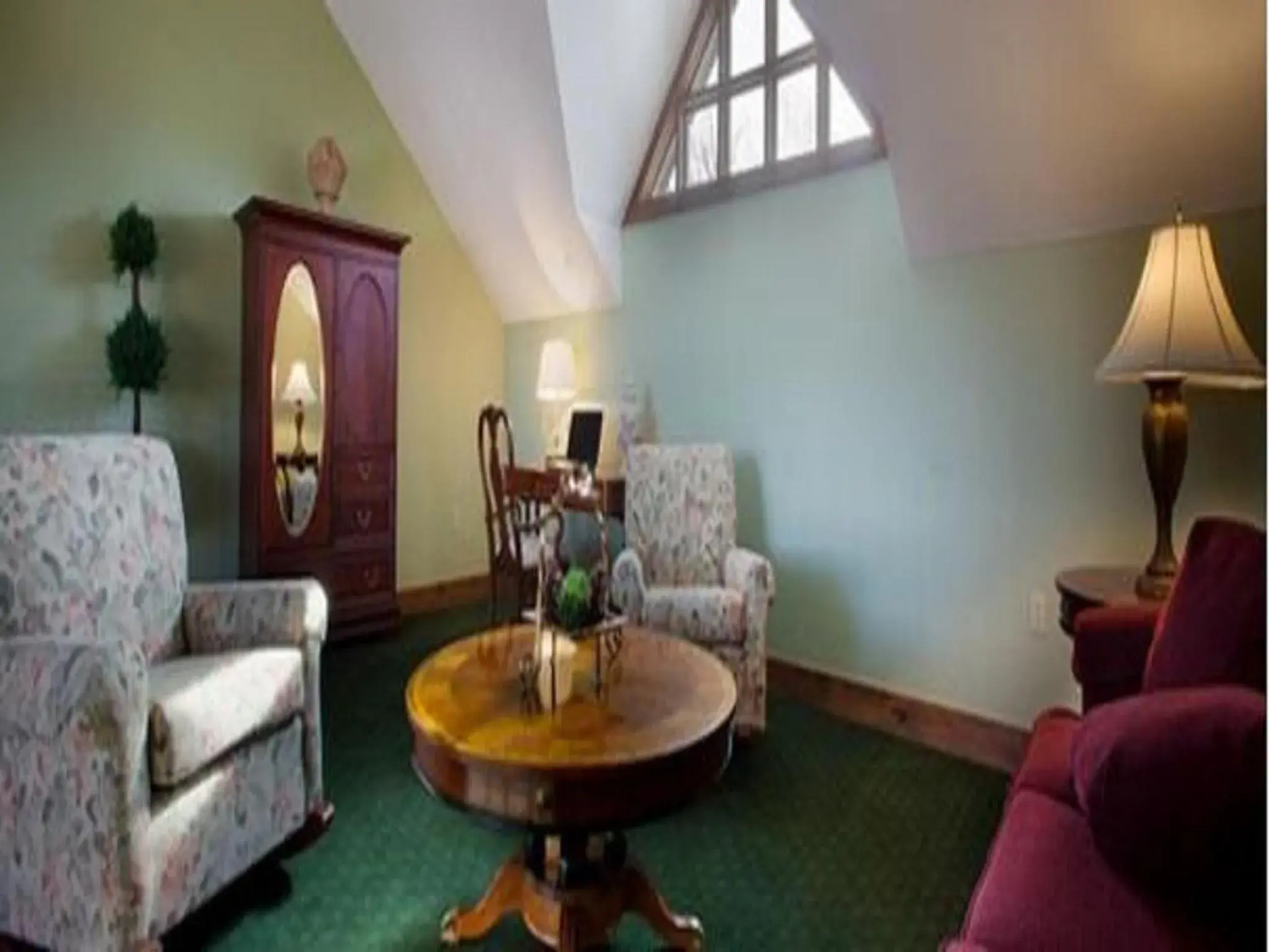 Living room, Seating Area in Stroudsmoor Country Inn