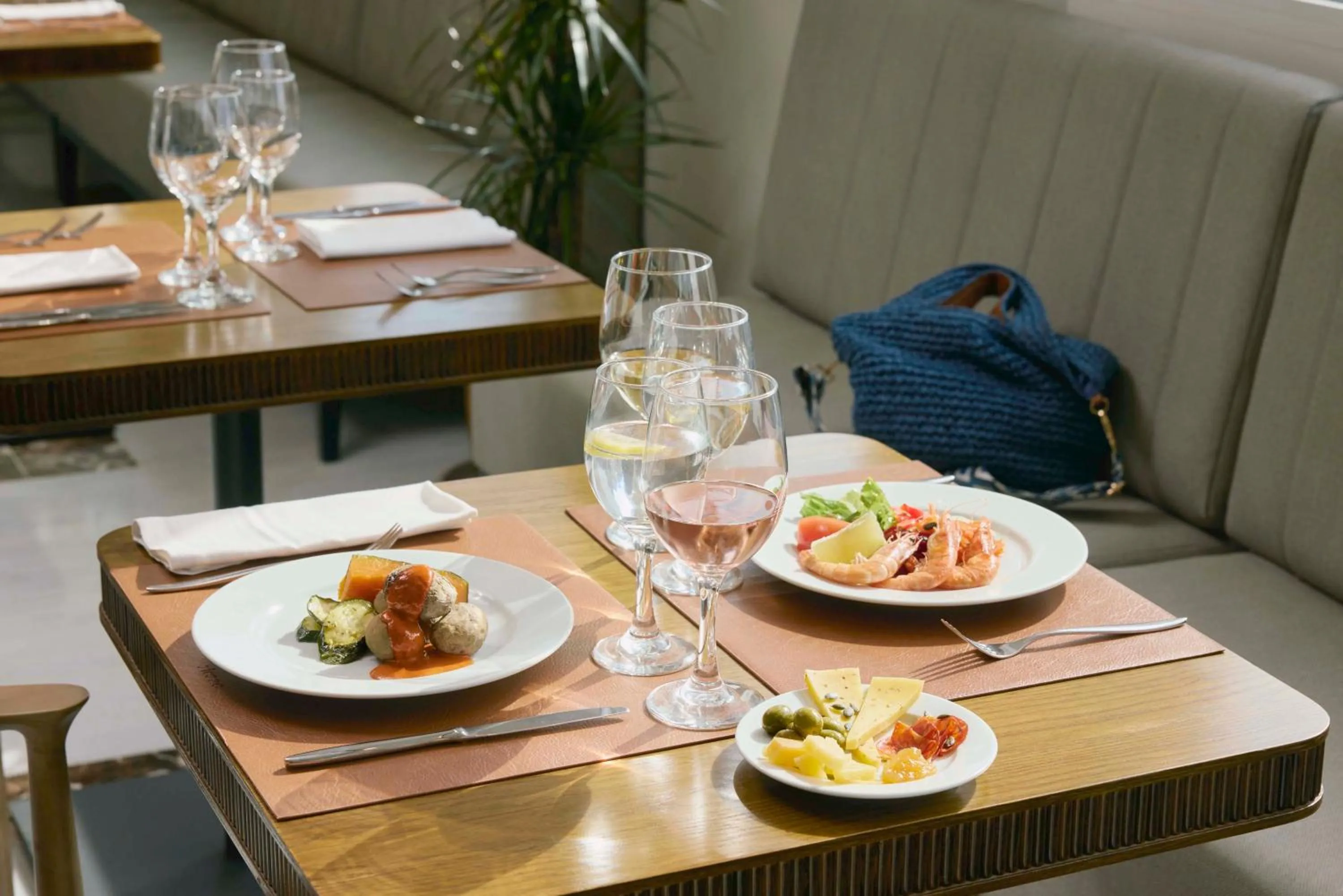 Restaurant/places to eat in TUI BLUE Atlantic Hills