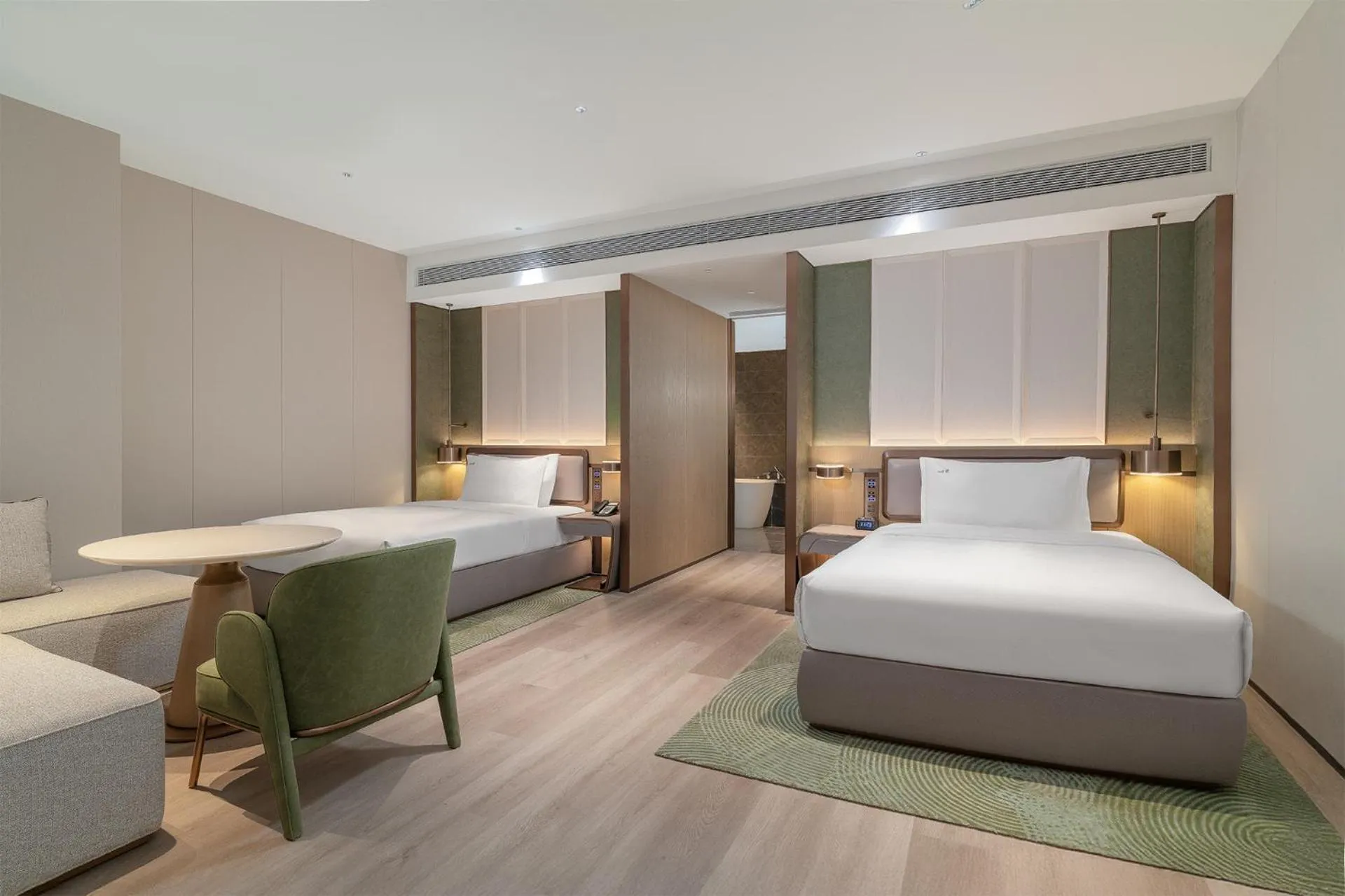 Photo of the whole room, Bed in Holiday Inn Wenzhou Airport by IHG