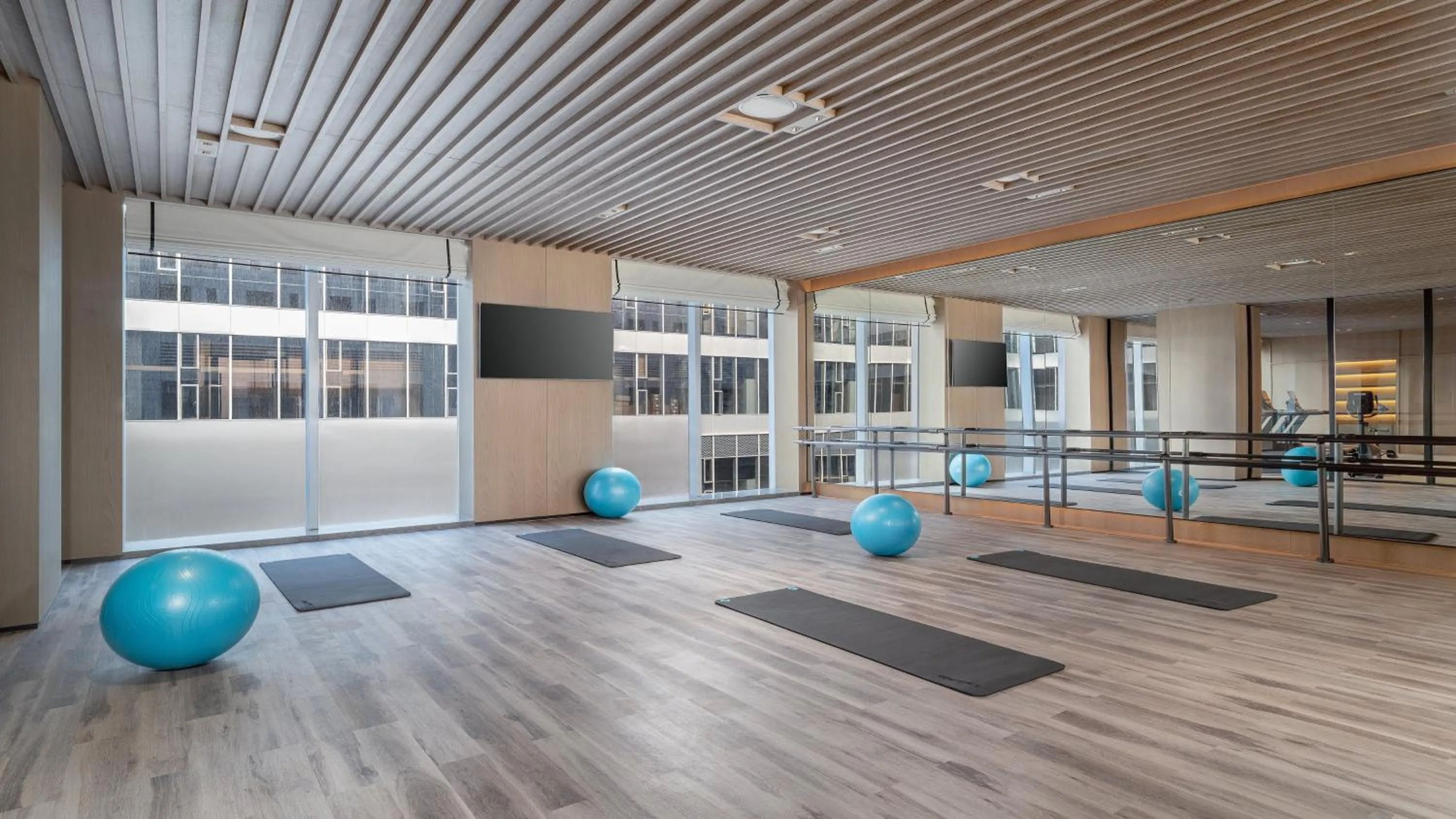 Fitness centre/facilities in Holiday Inn Wenzhou Airport by IHG