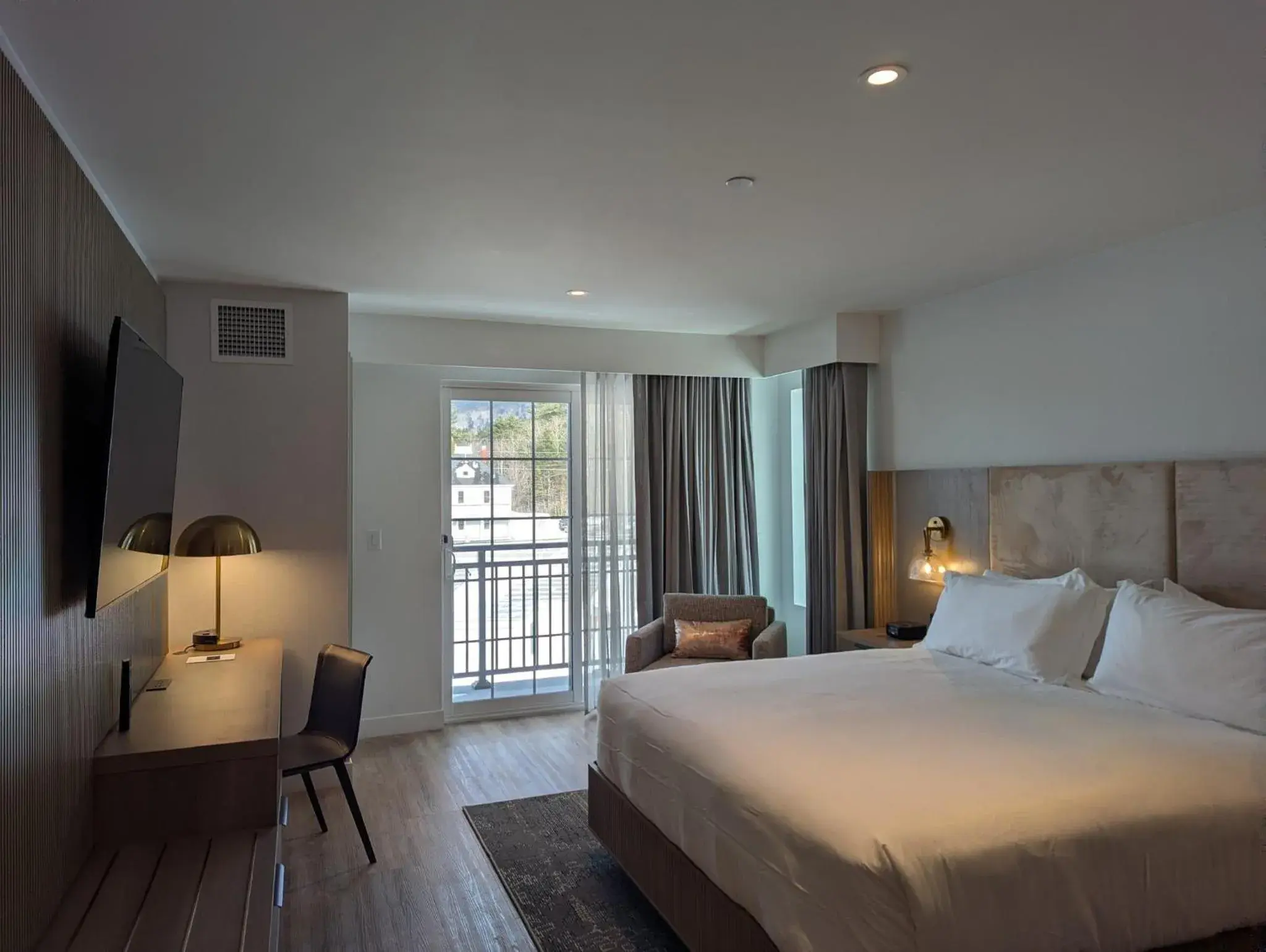 Photo of the whole room in Hotel Indigo North Conway by IHG Photo of the whole room in Hotel Indigo North Conway by IHG