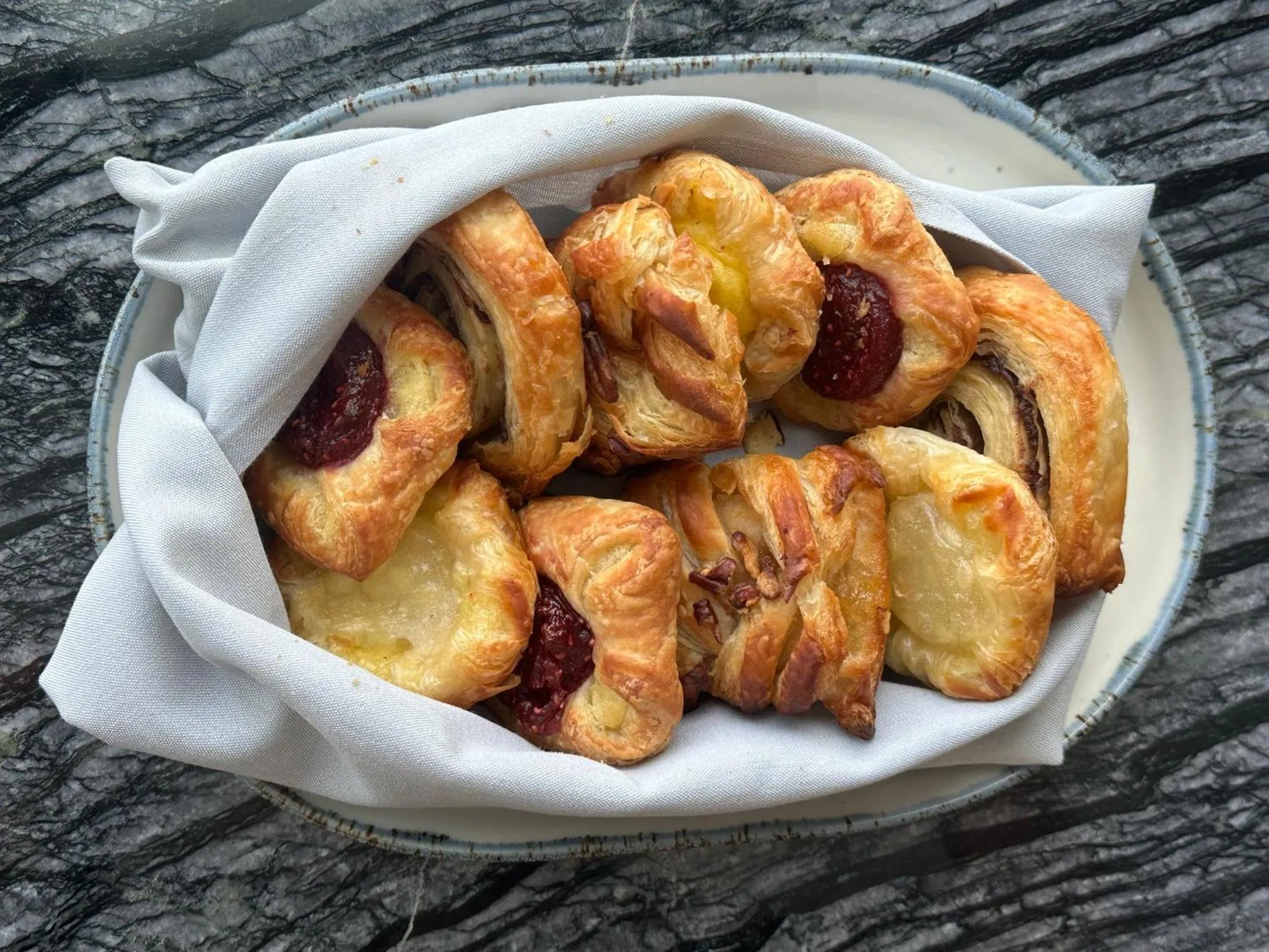 Restaurant/places to eat in Hotel Indigo North Conway by IHG