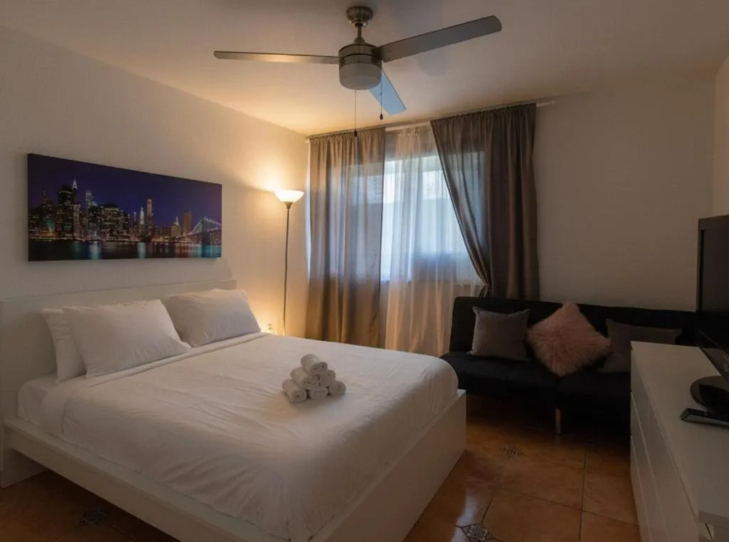 Bed in 713 Miami Beach Apartments