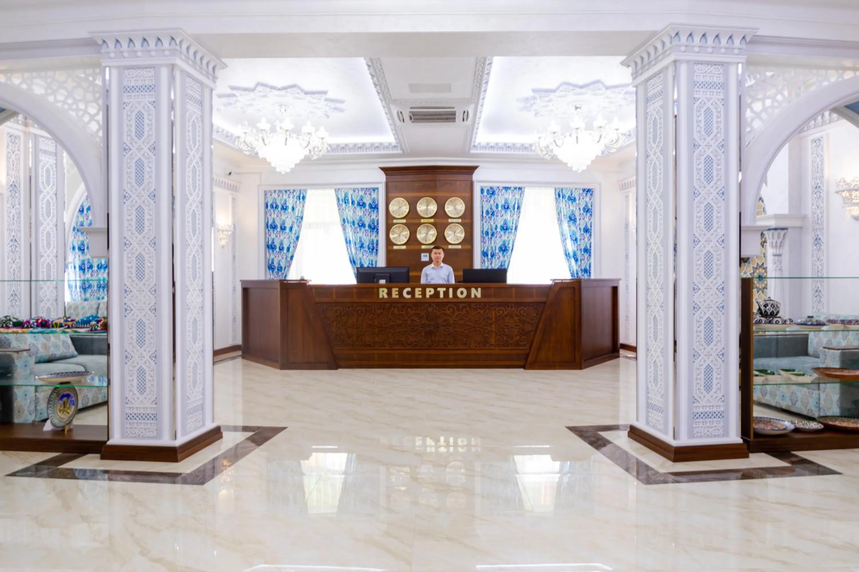 Lobby or reception in Karvon Plaza Hotel