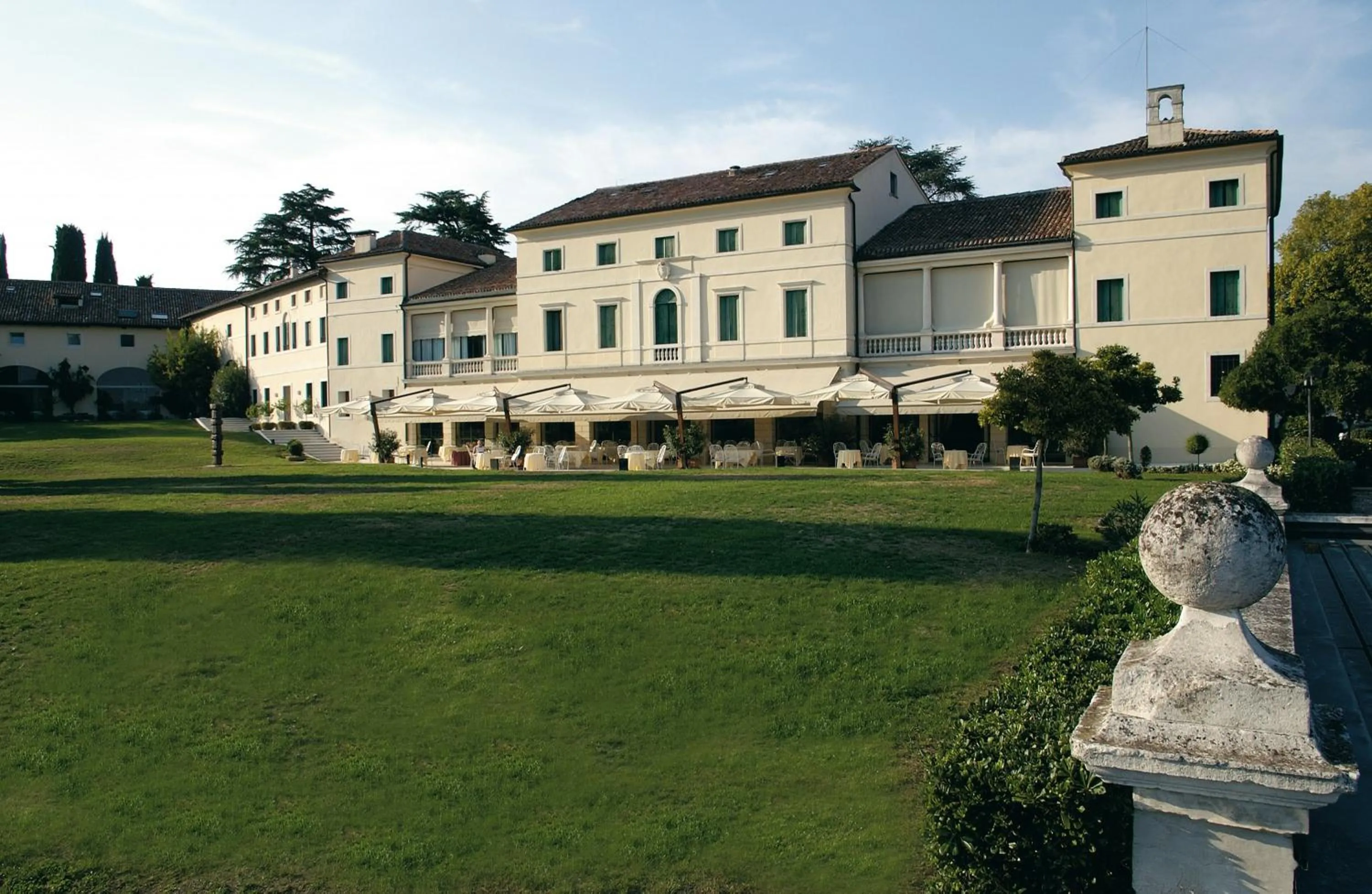 Property building in Villa Michelangelo Vicenza – Starhotels Collezione