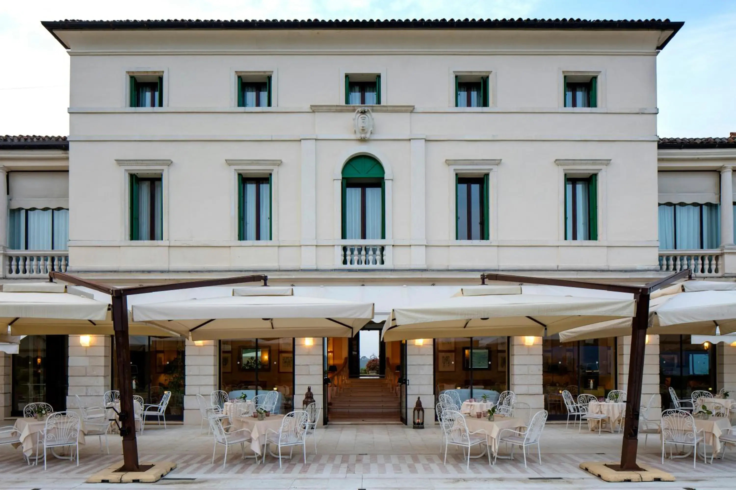 Property building in Villa Michelangelo Vicenza – Starhotels Collezione Property building in Villa Michelangelo Vicenza – Starhotels Collezione
