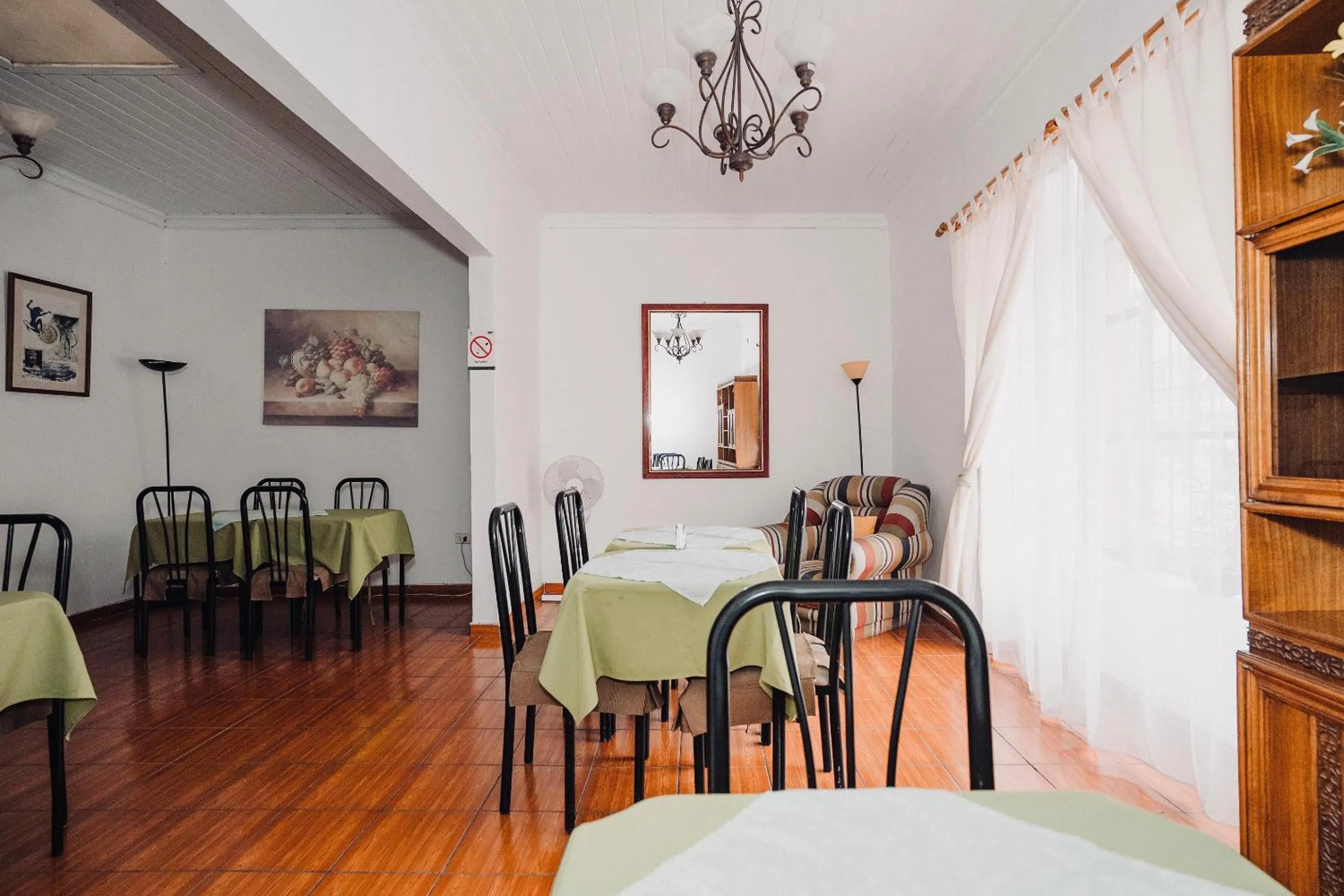 Communal lounge/ TV room in Hotel San Agustin