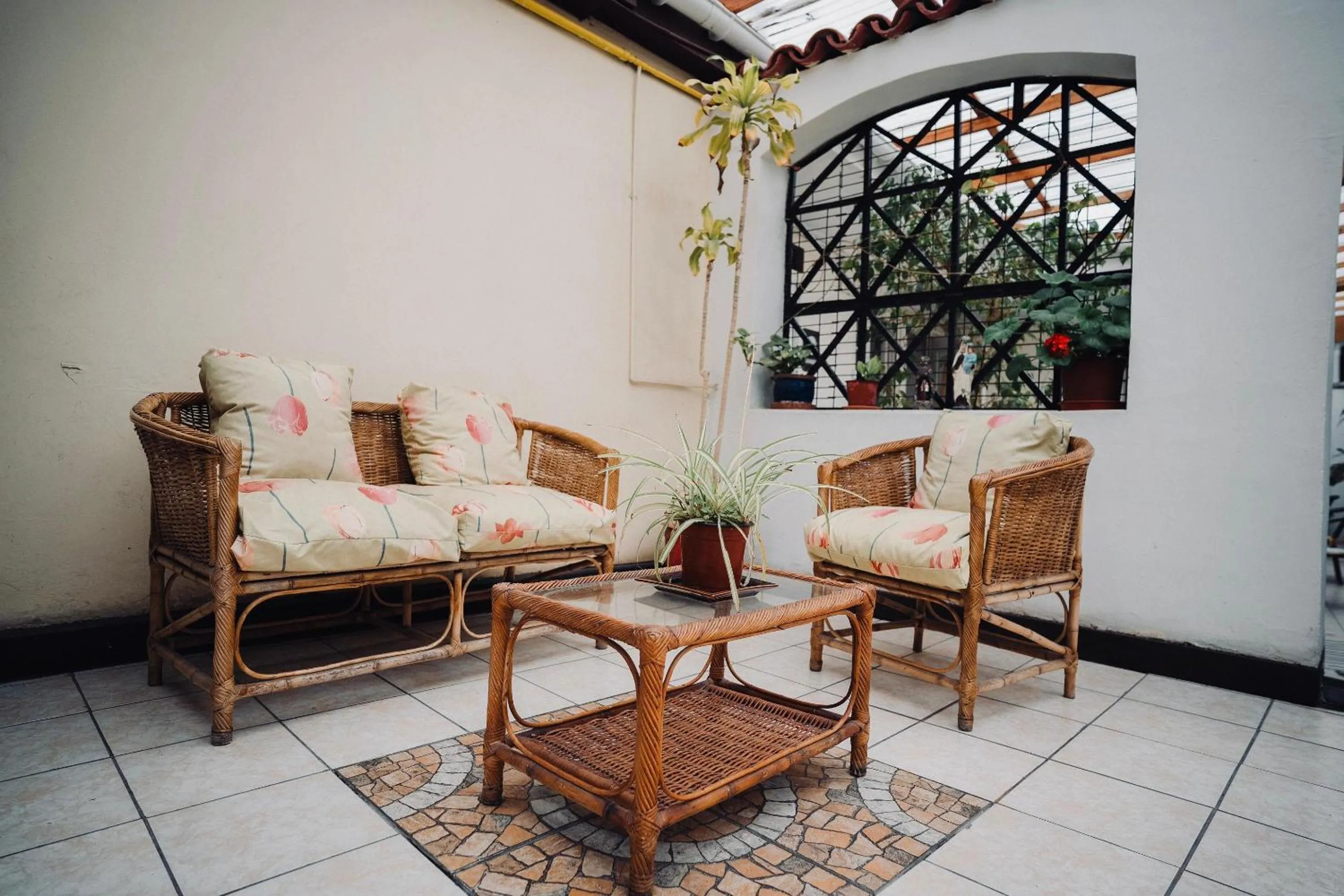Seating area in Hotel San Agustin