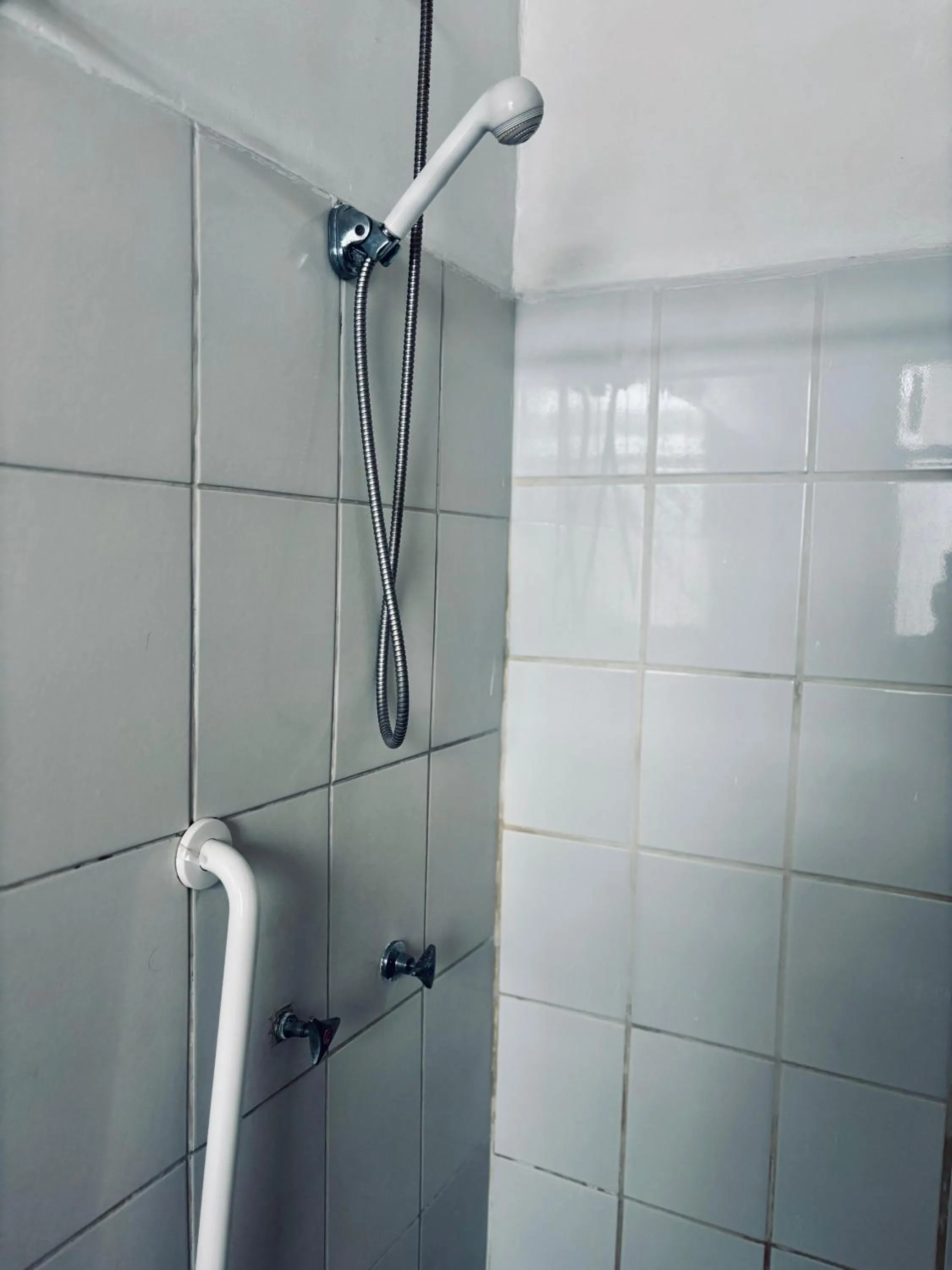 Shower in Hotel San Agustin