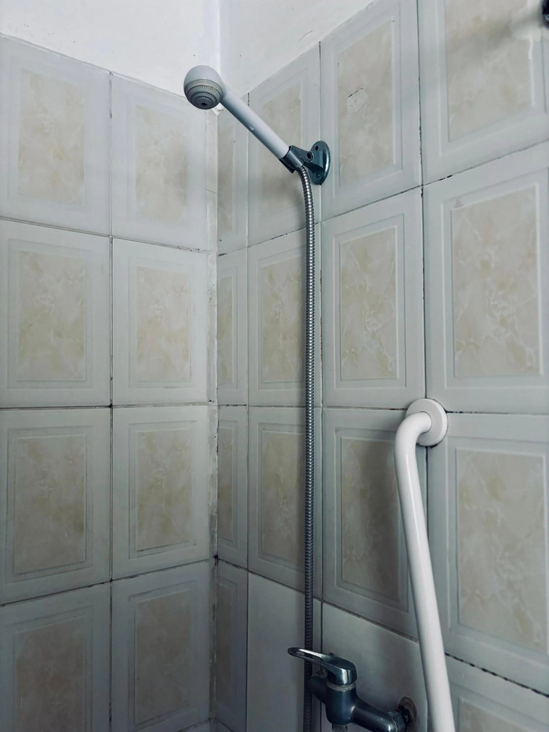 Shower in Hotel San Agustin