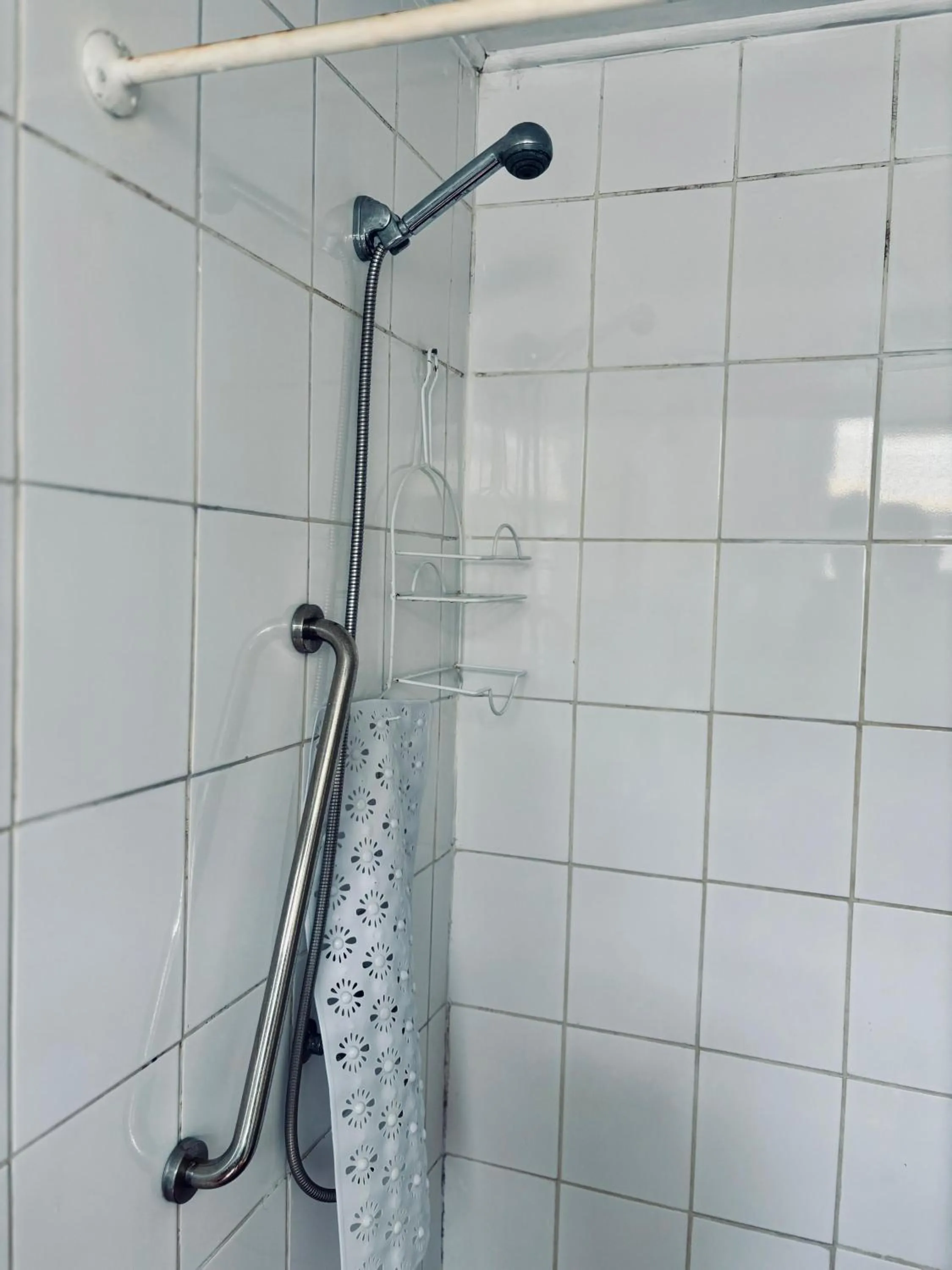 Shower in Hotel San Agustin