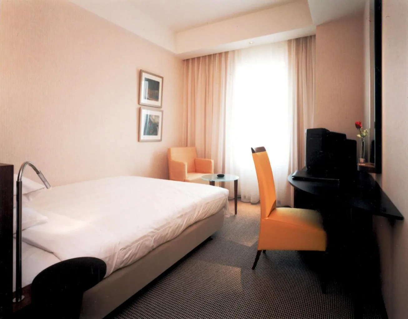 Photo of the whole room, Bed in Hotel Molino Shin Yuri