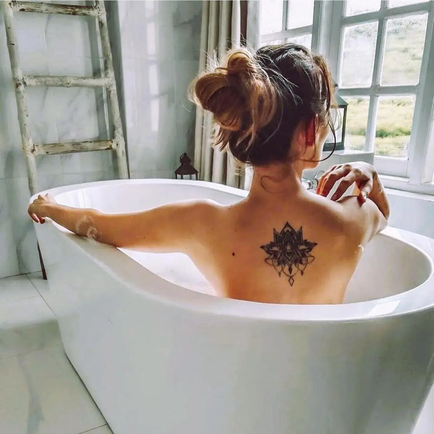 Hot Tub in Villa Tea Fields Hot Tub in Villa Tea Fields