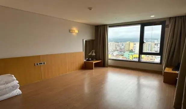 Bed in Mstay Hotel Bed in Mstay Hotel