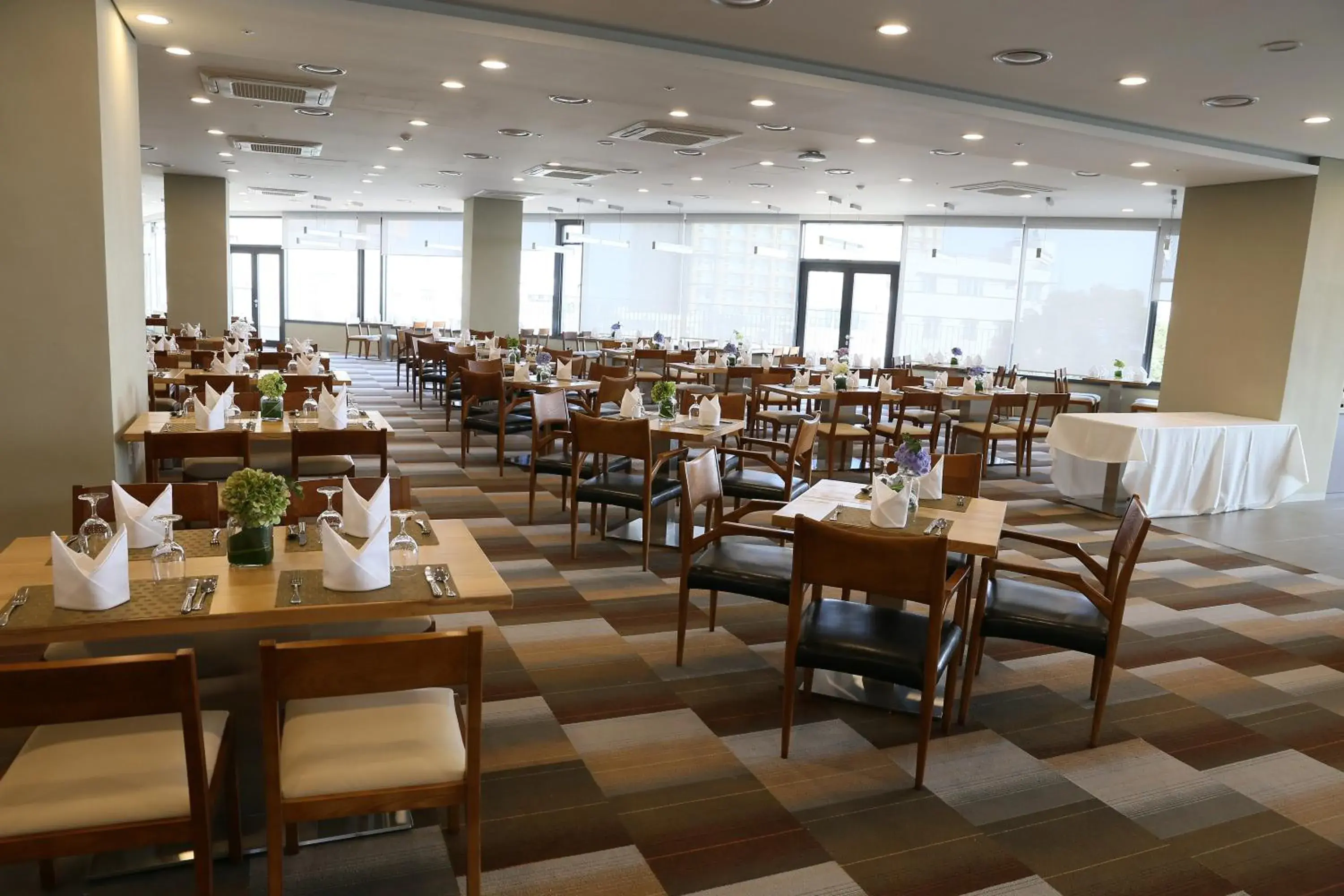 Restaurant/places to eat in Mstay Hotel Restaurant/places to eat in Mstay Hotel