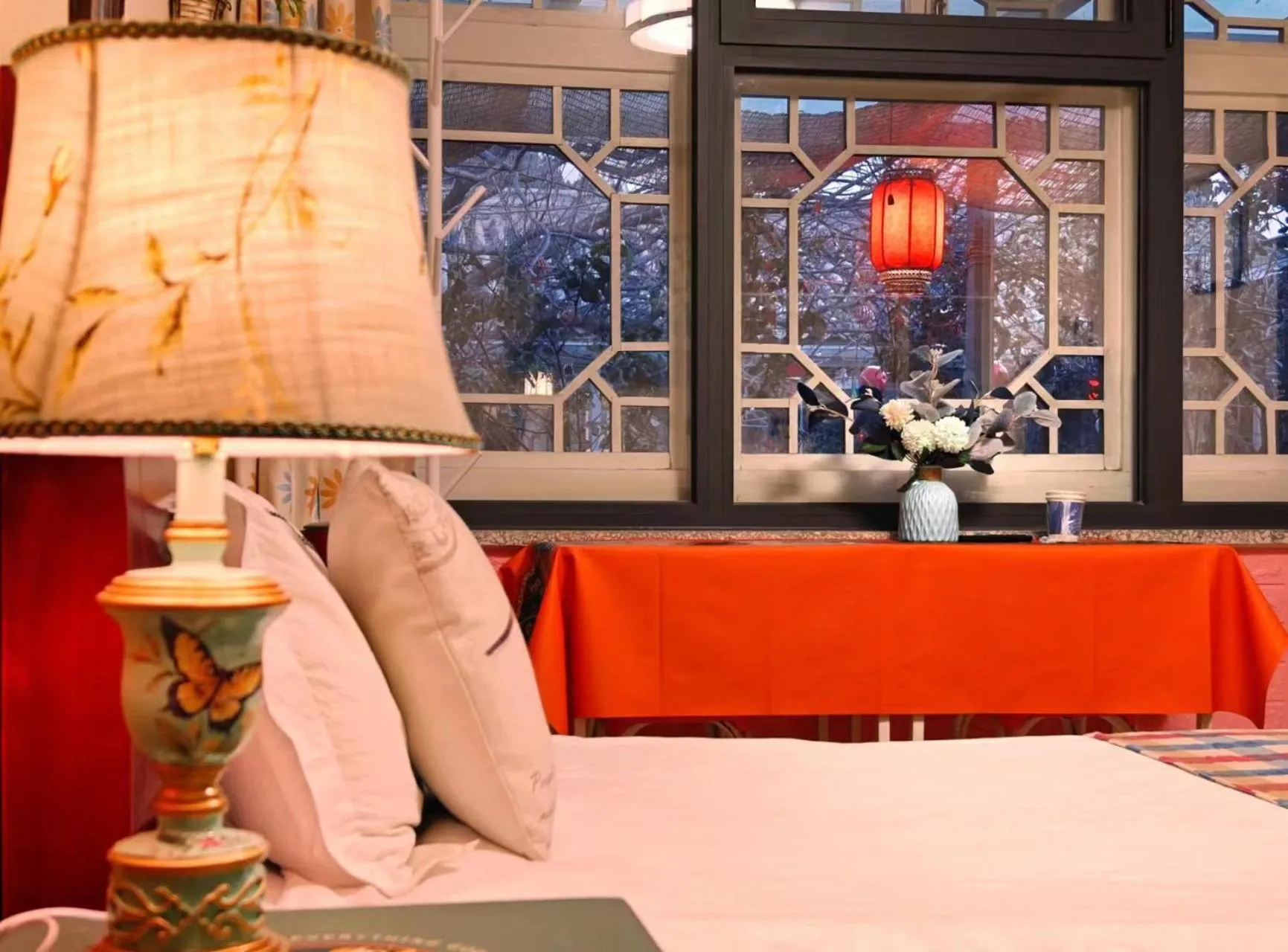 Living room, Bed in Beijing Badaling Great Wall Caos Courtyard Hostel 1VIP service 2Ancient style Chinese yard 3 only 15 minutes walk to the Badaling Great Wall 4 be your free advisor 5 offer private guided tour 6 experience local food and culutre