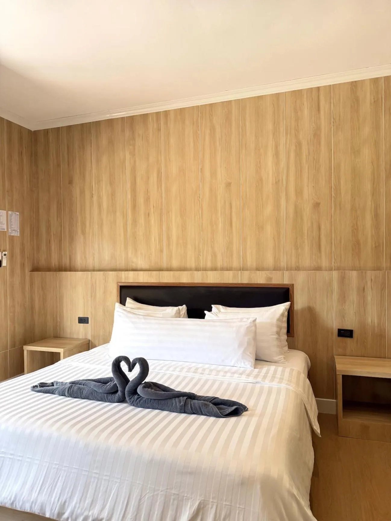 Bed in Kai Bae Beach Resort Koh Chang