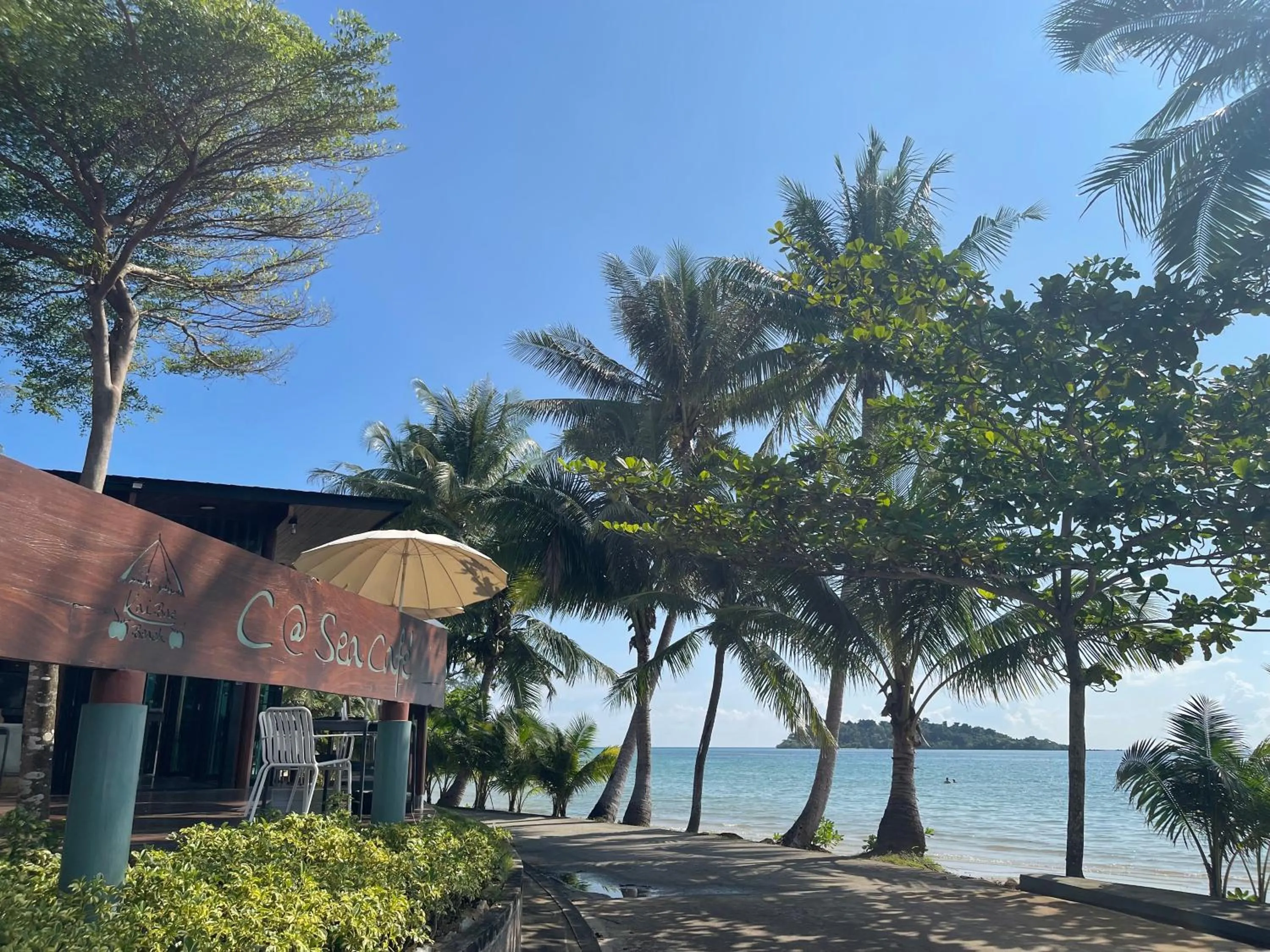 Lounge or bar in Kai Bae Beach Resort Koh Chang