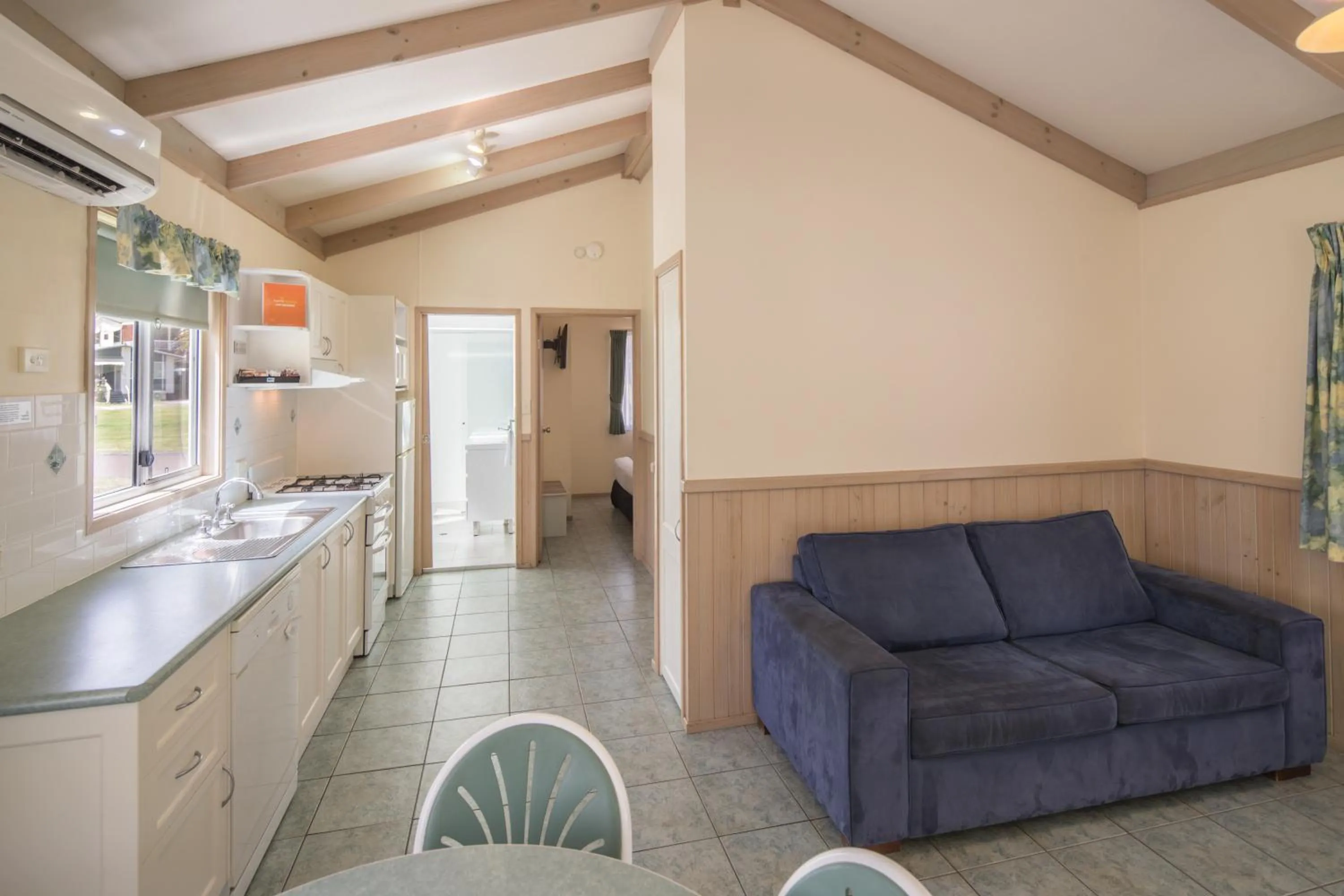 Kitchen or kitchenette in Ingenia Holidays Lake Macquarie