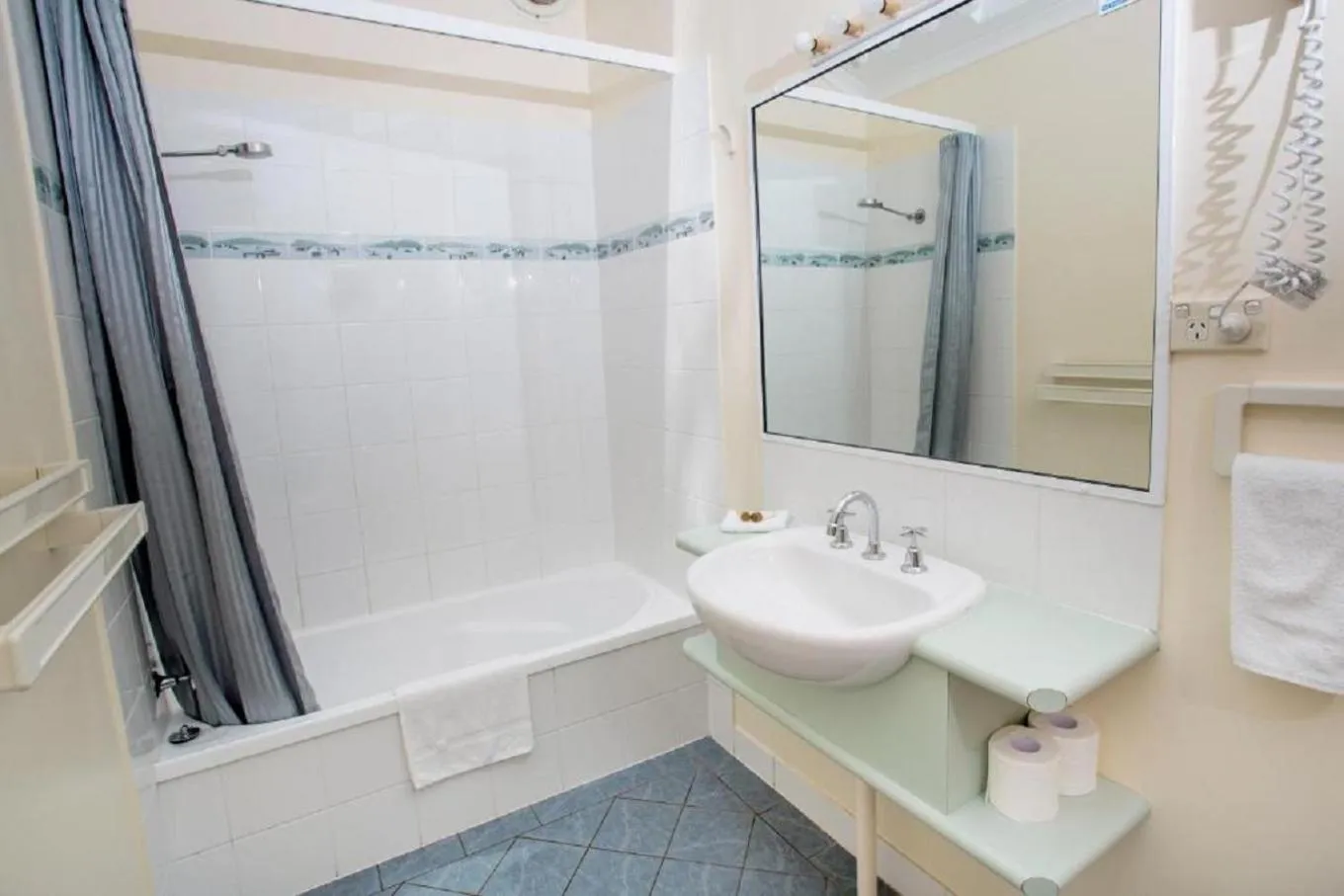 Bathroom in Ingenia Holidays Lake Macquarie