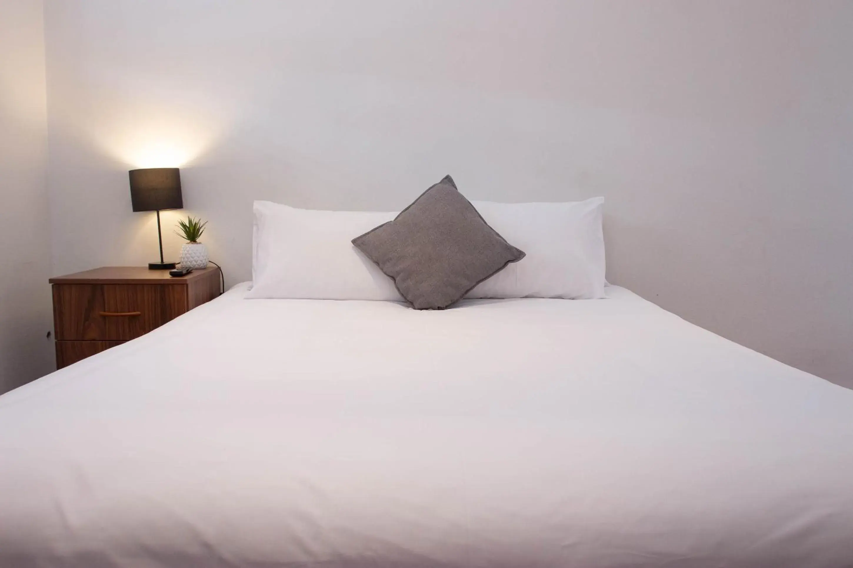 Bedroom, Bed in Wiley Park Hotel Bedroom, Bed in Wiley Park Hotel