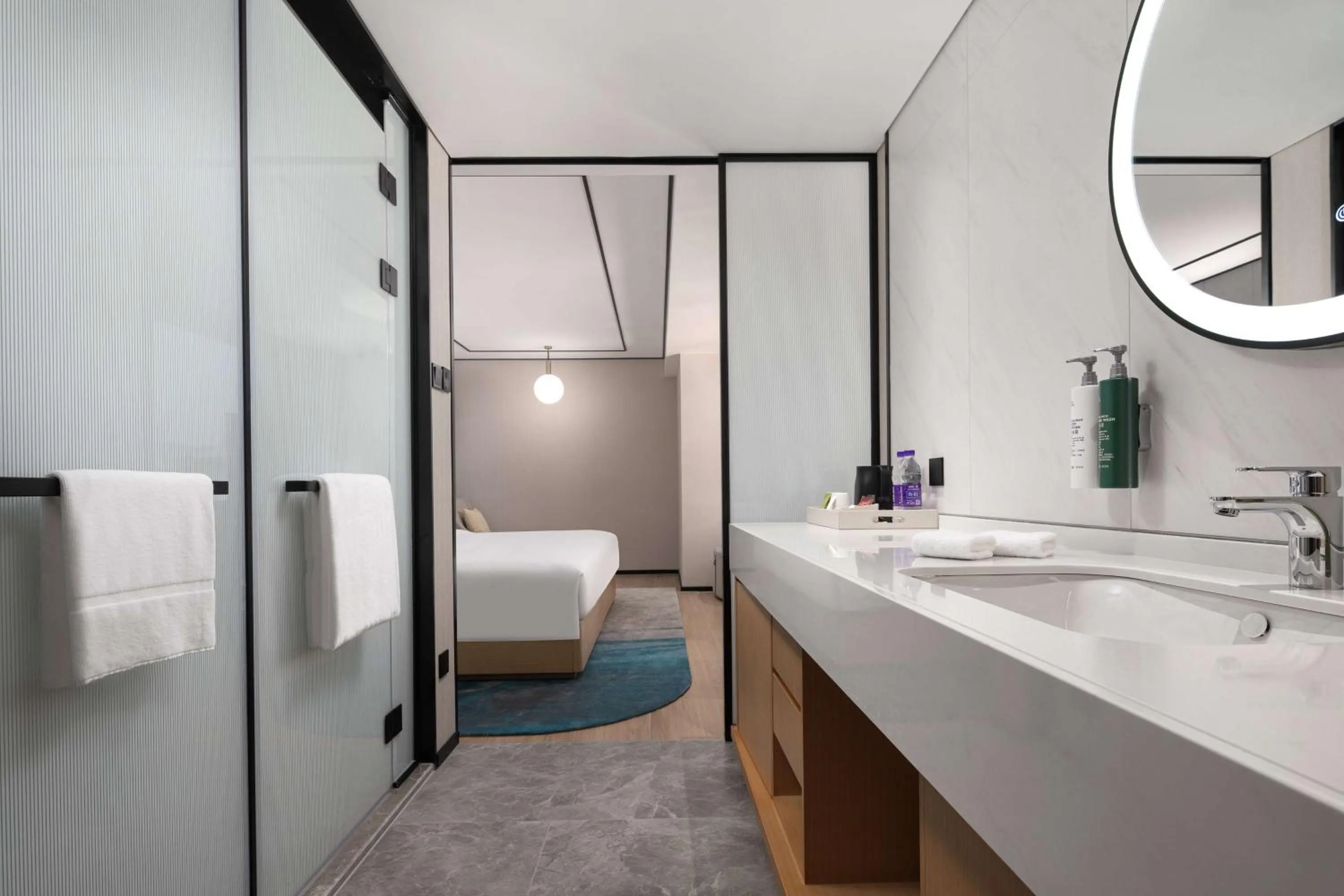 Bathroom in Hilton Garden Inn Chengde Mountain Resort