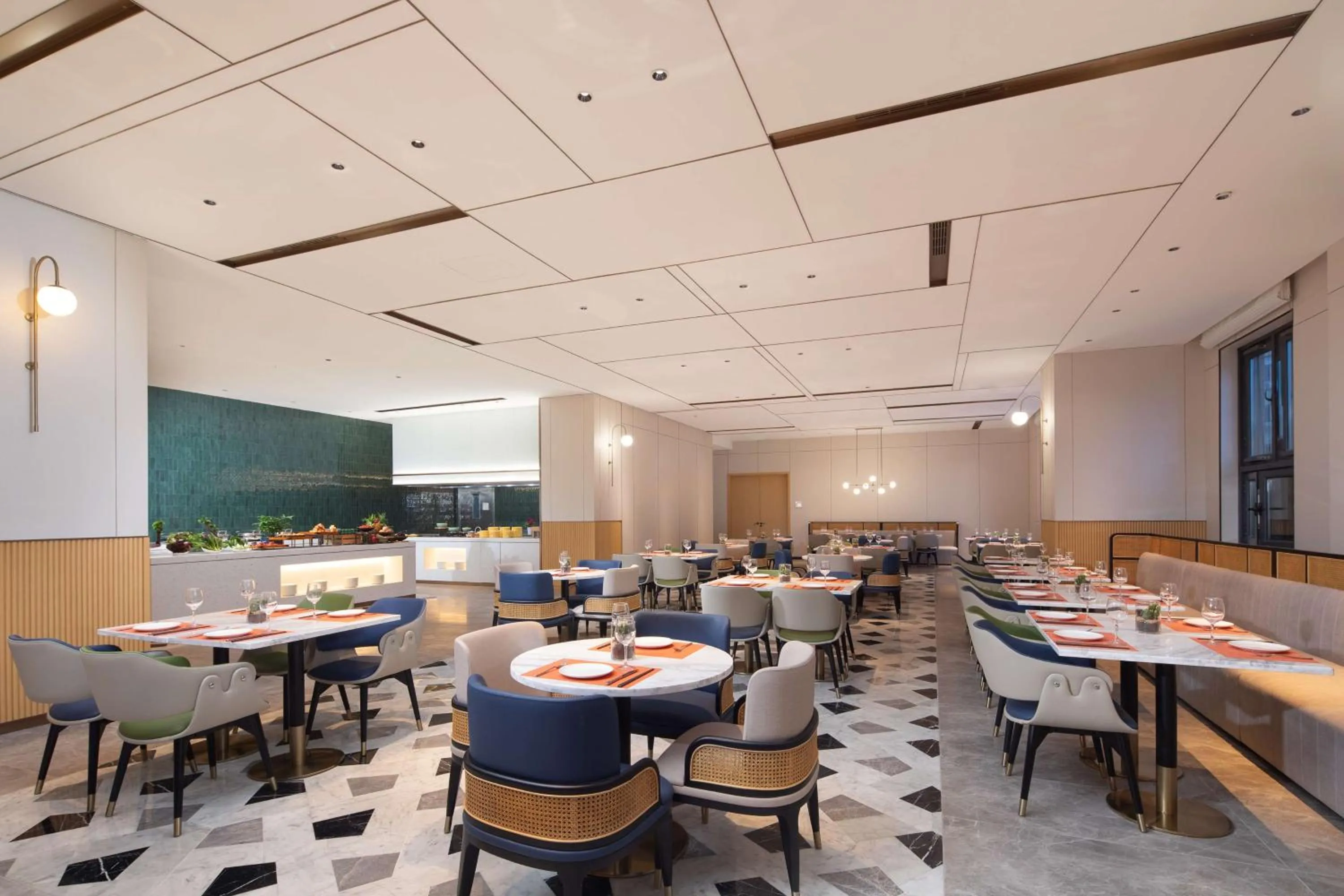 Restaurant/places to eat in Hilton Garden Inn Chengde Mountain Resort