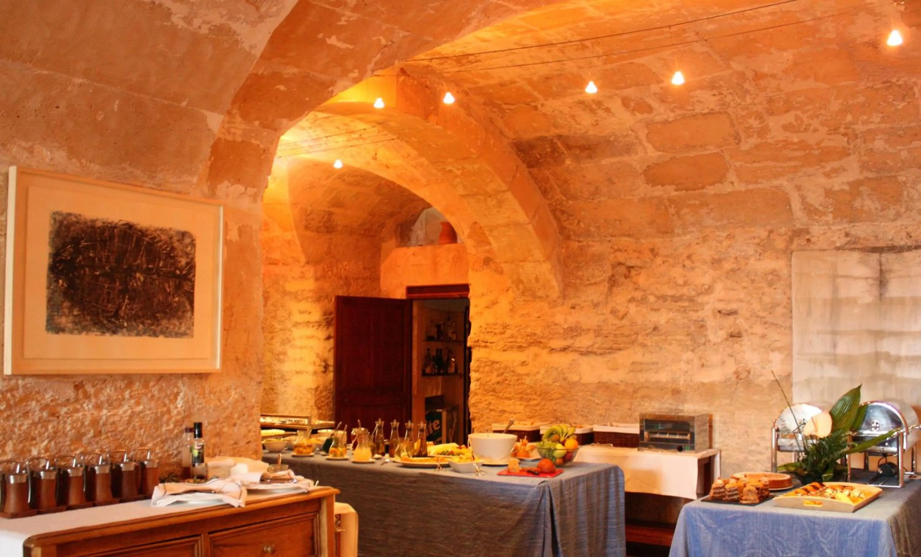 Restaurant/places to eat in Casal Santa Eulalia