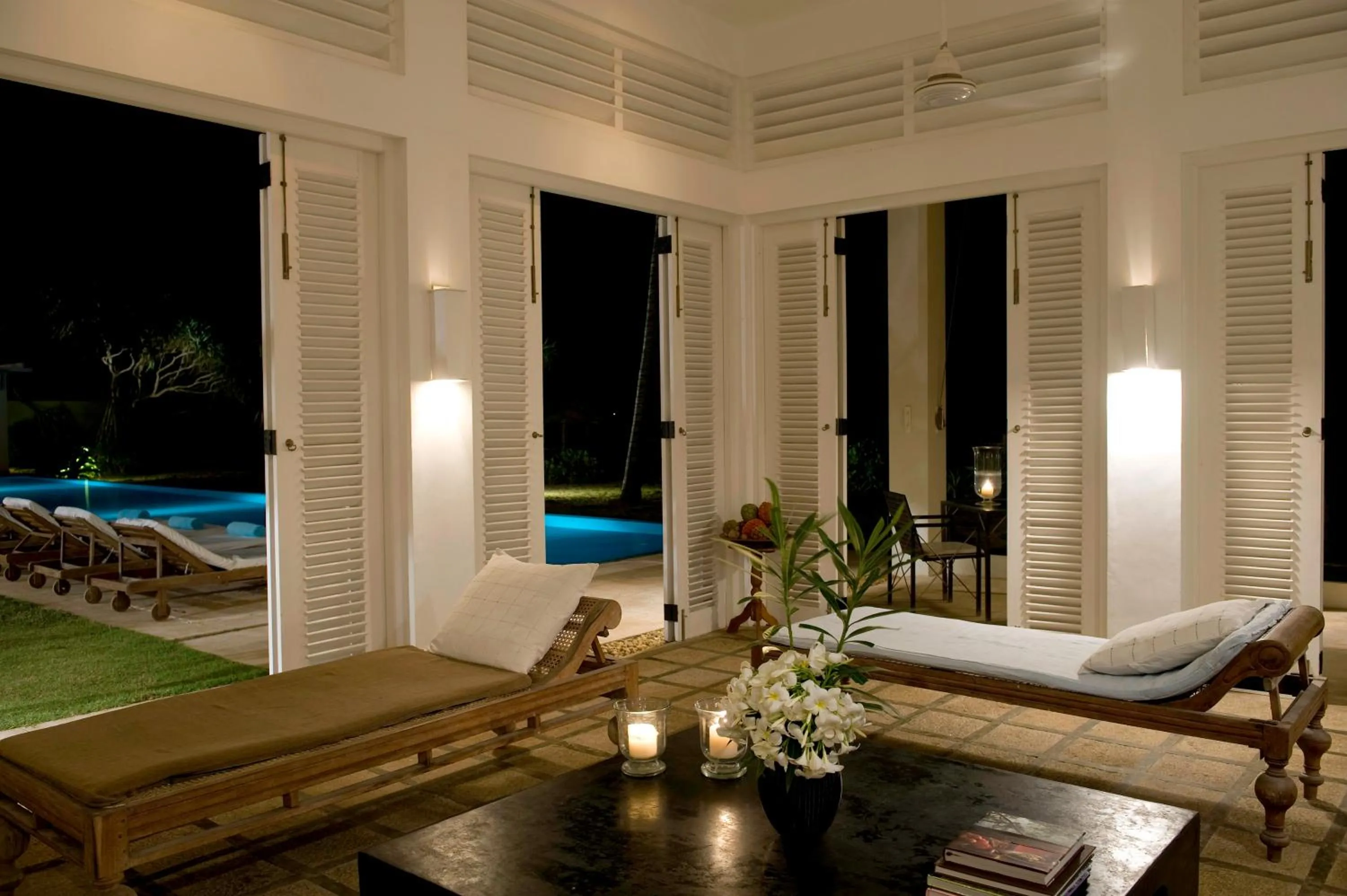 Pool view in Sri Villas