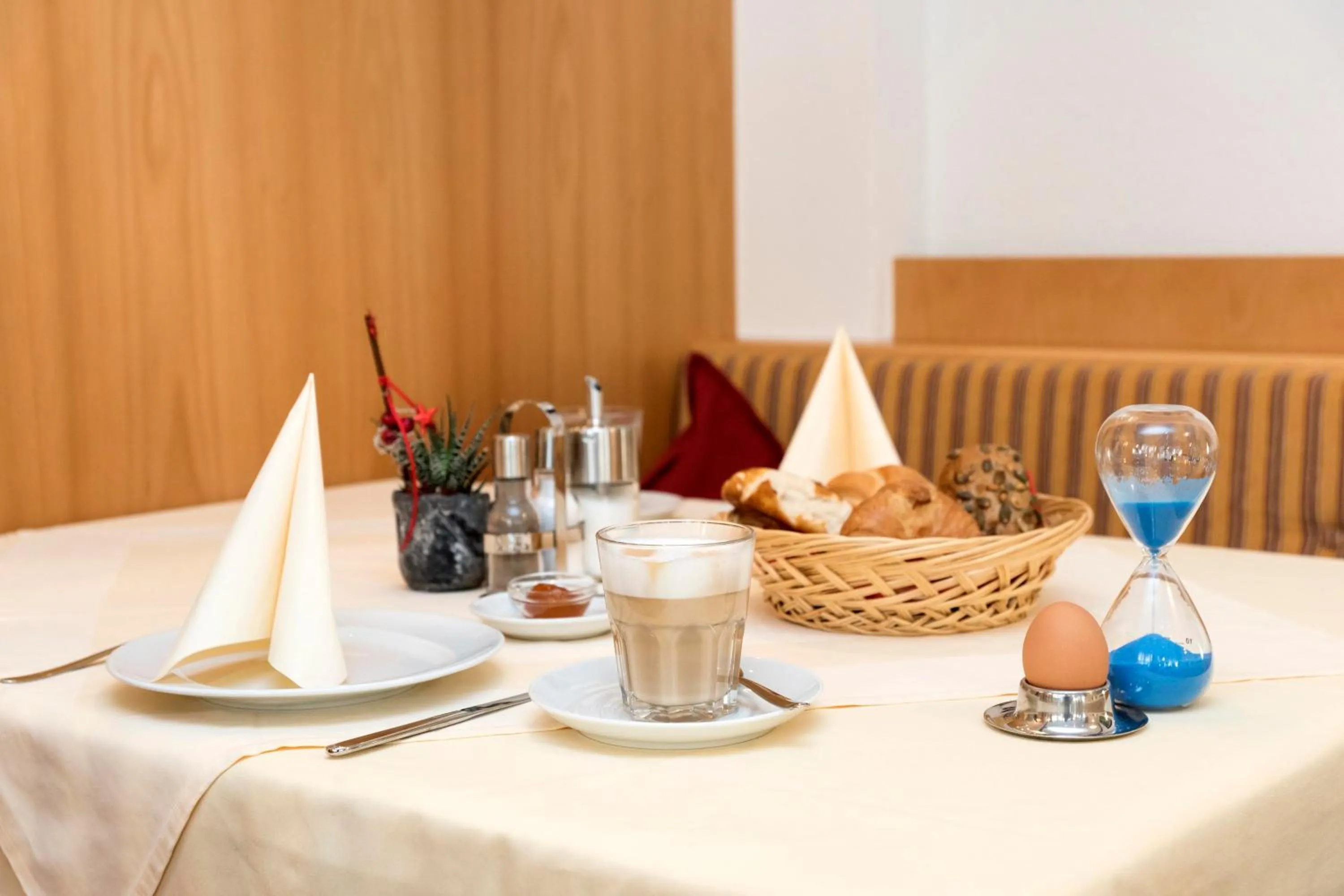 Food and drinks in Hotel Garni Passeier