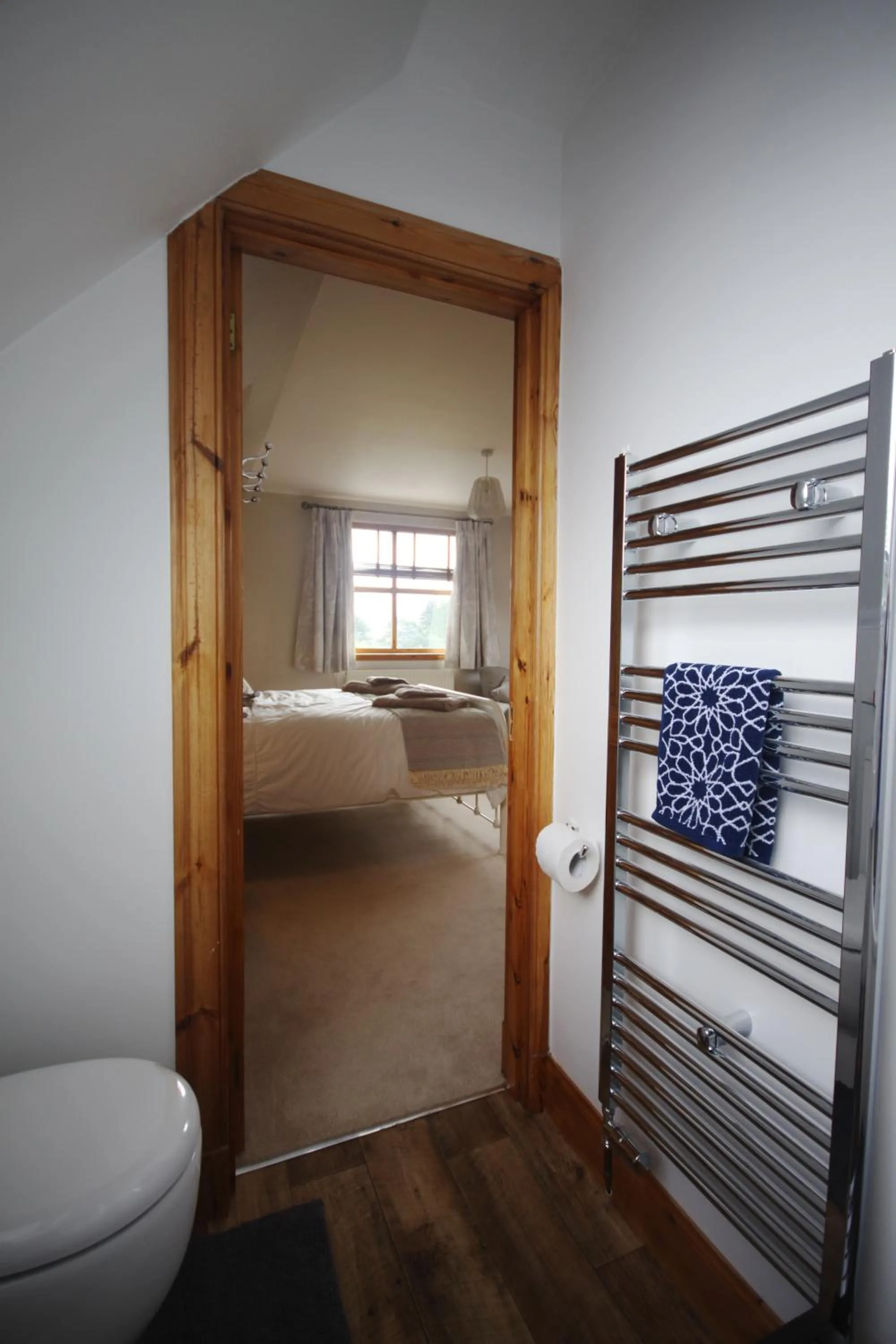 Bathroom, Bed in Off The Hill B&B