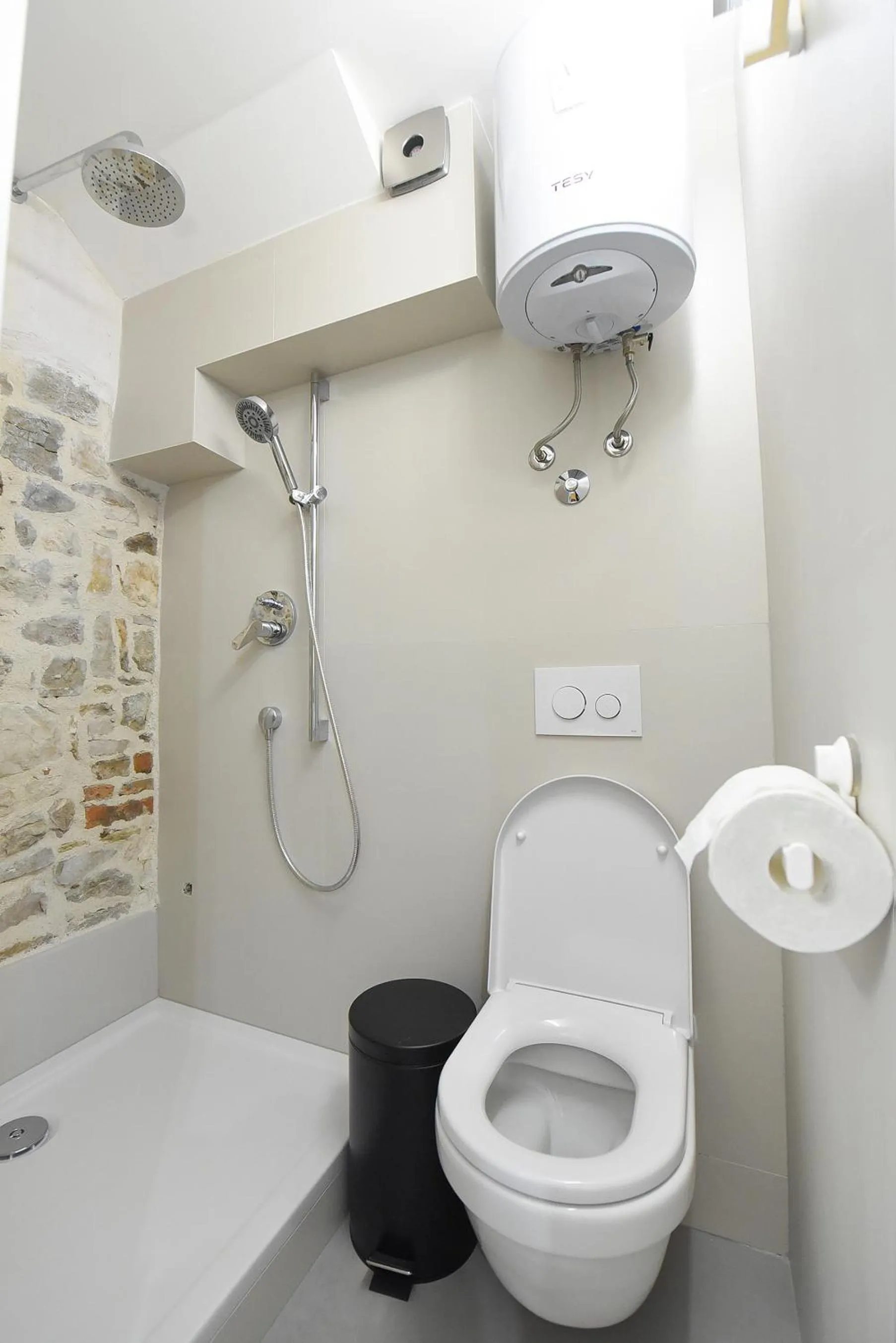 Bathroom in Pylon Rooms