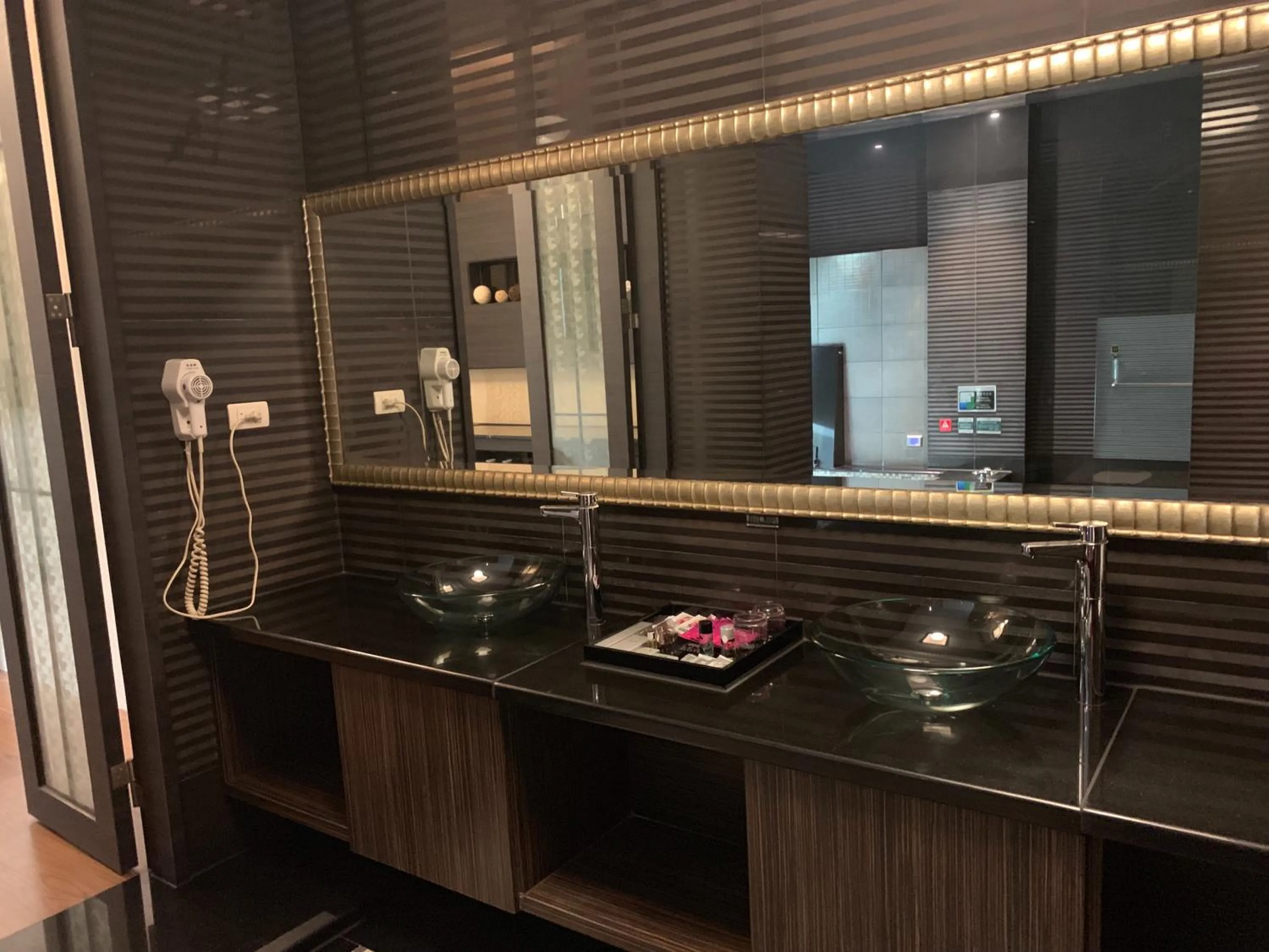 Bathroom in Lee Don Motel