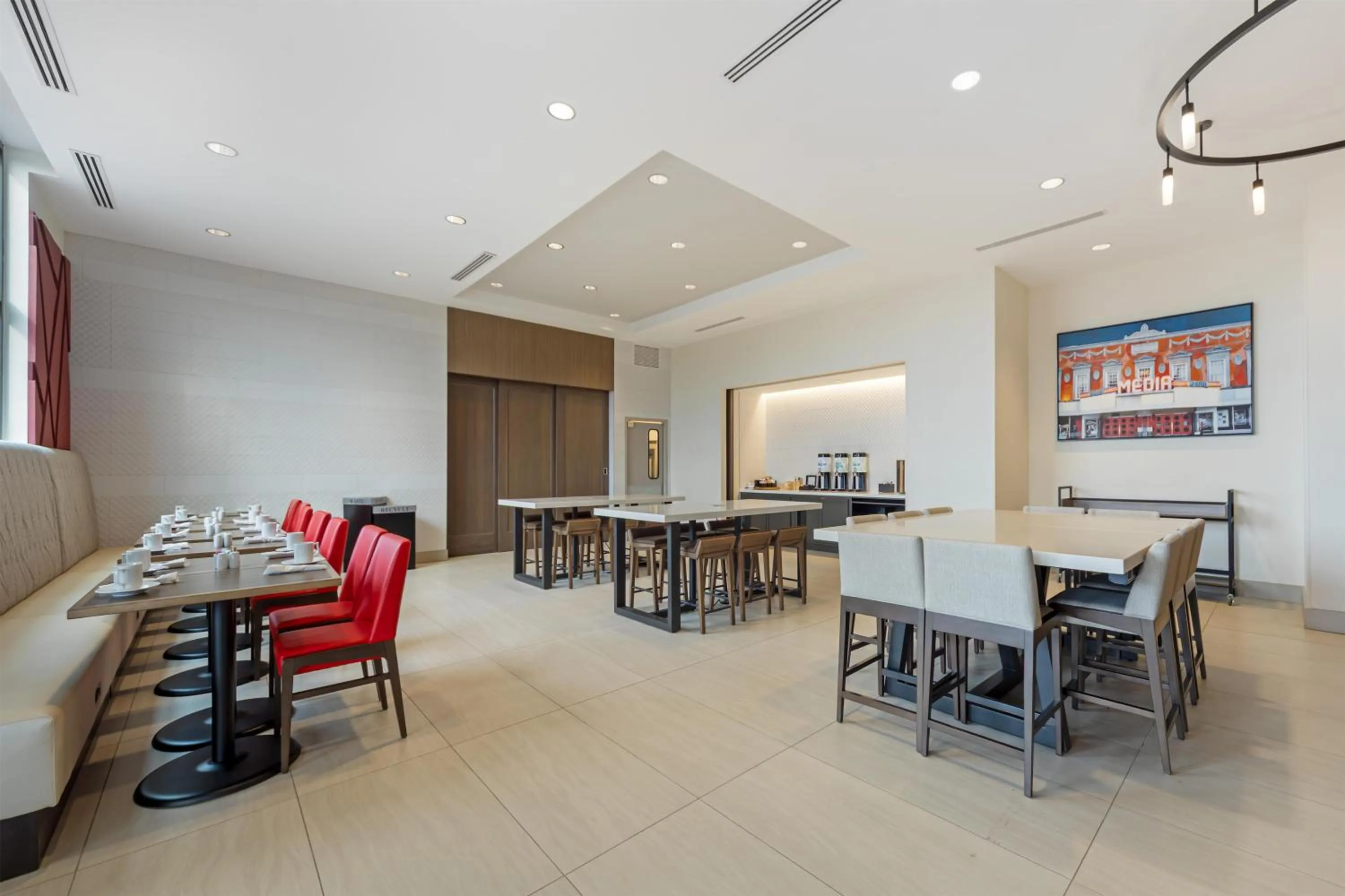 Breakfast in Hilton Garden Inn Media