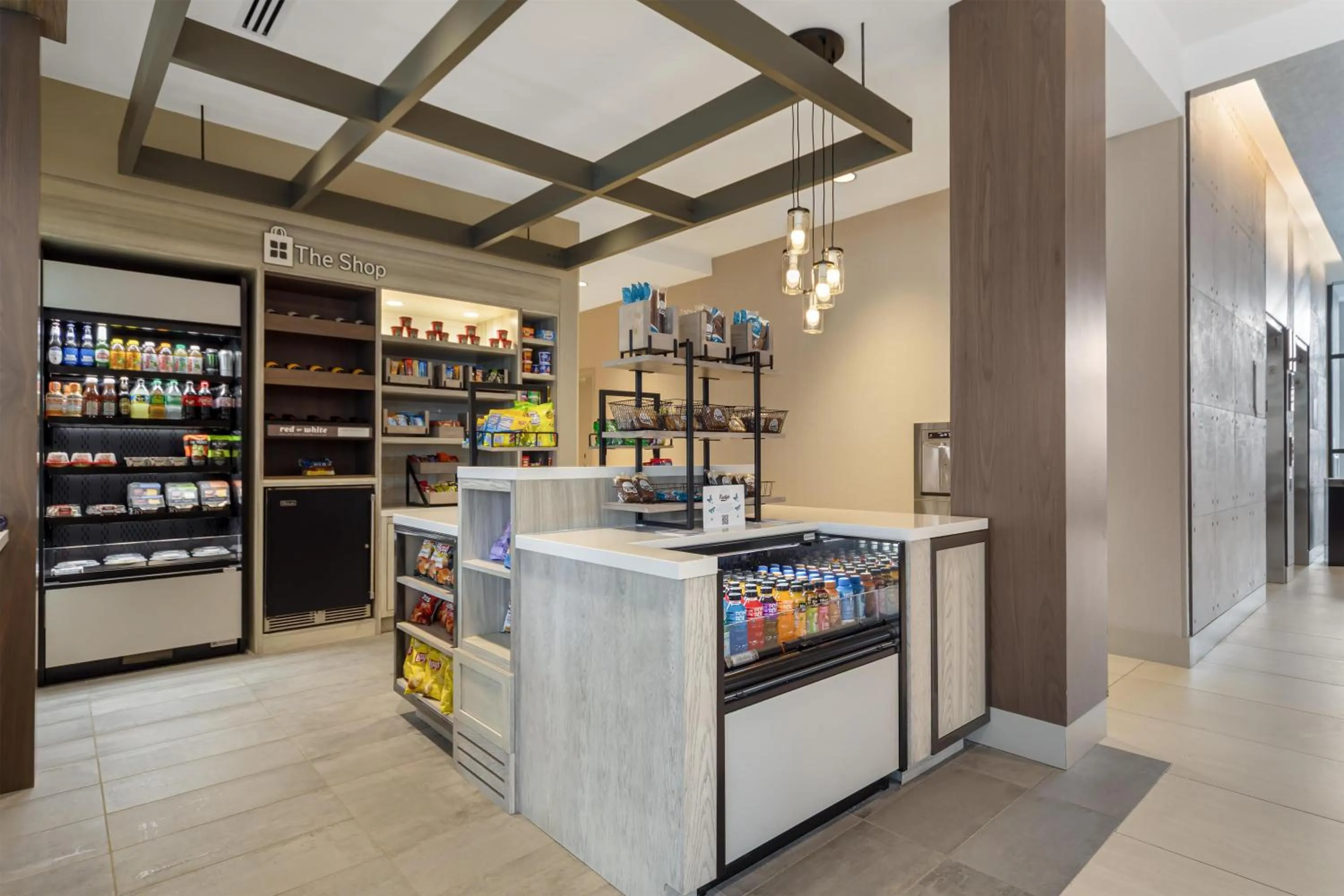 Restaurant/places to eat in Hilton Garden Inn Media